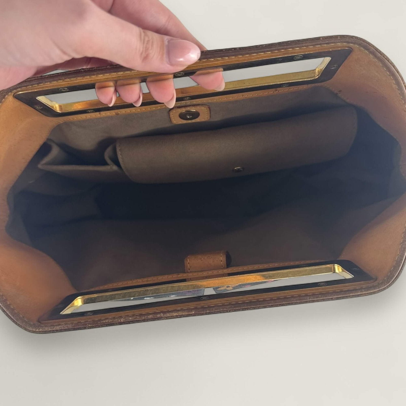 Interior Louis Vuitton Judy GM multicolor bag