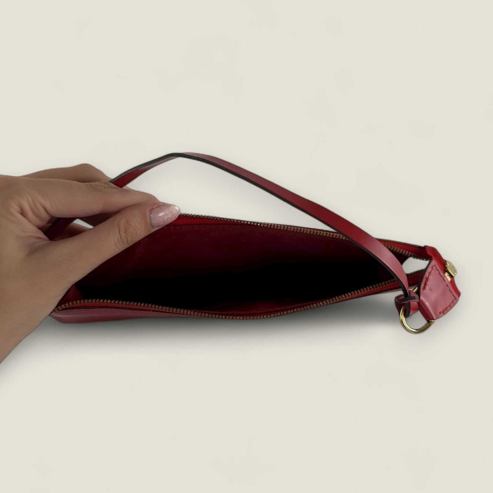 Interior original Louis Vuitton bag