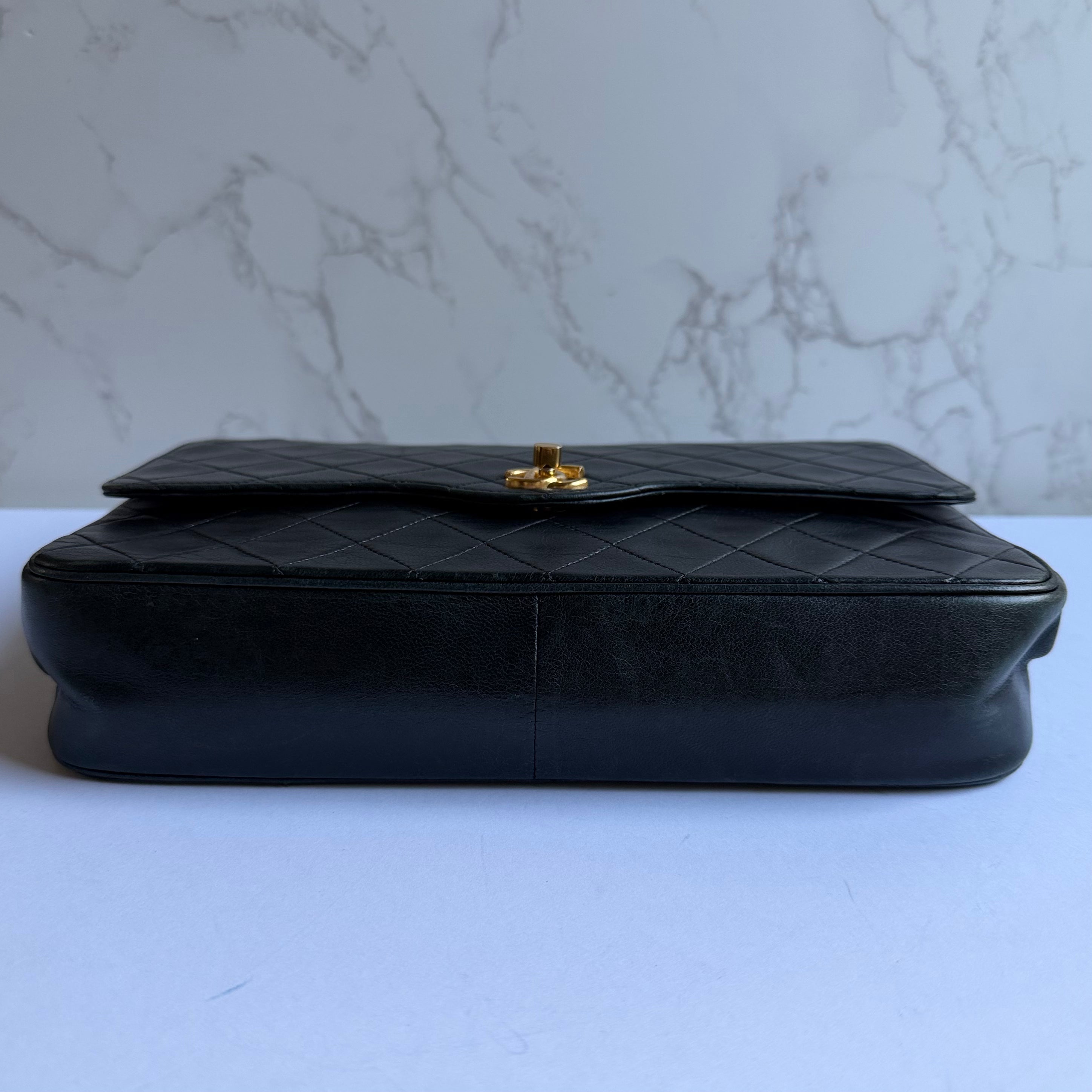 Chanel Matelassé lambskin shoulder bag black