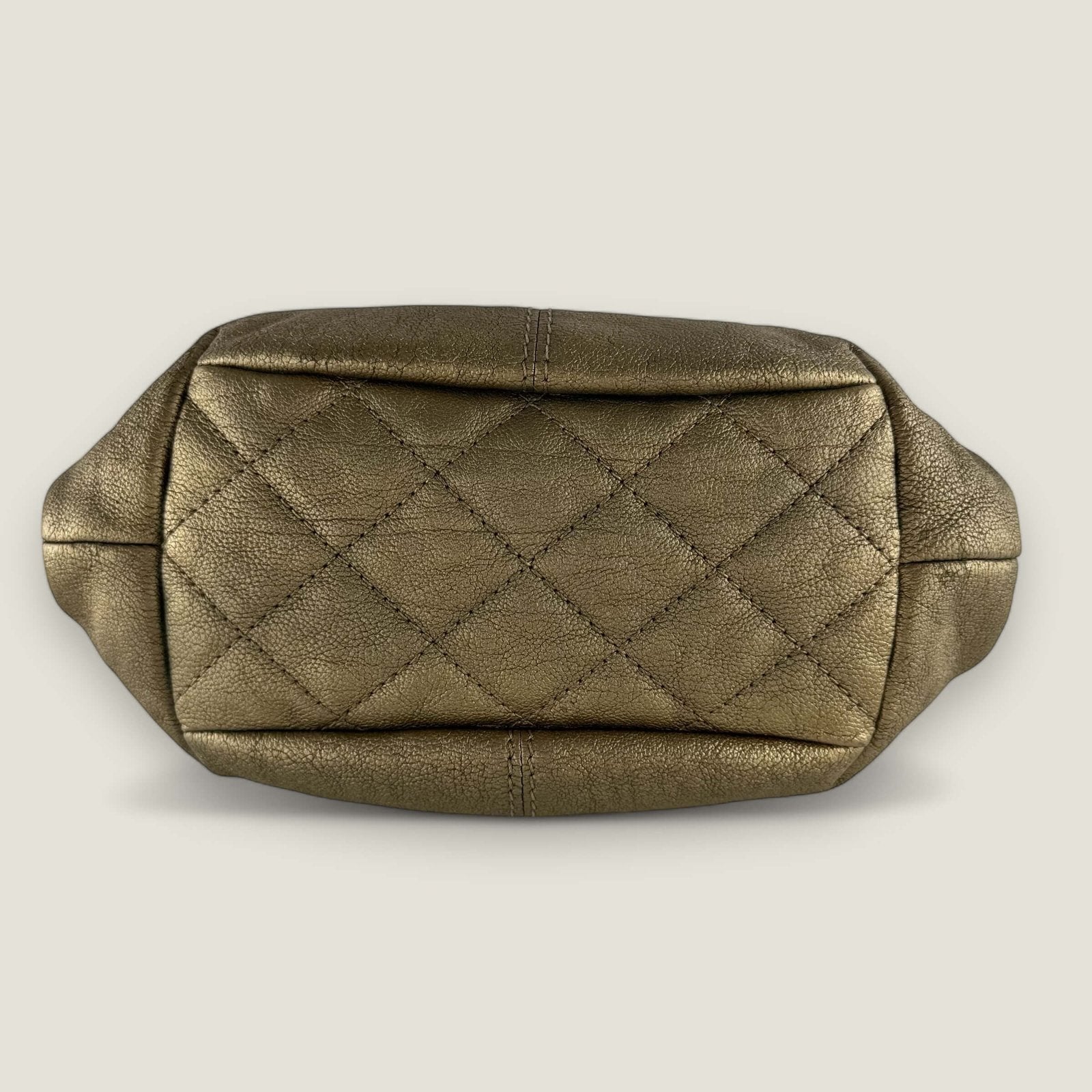 Chanel authentic crossbody flapbag gold bronze