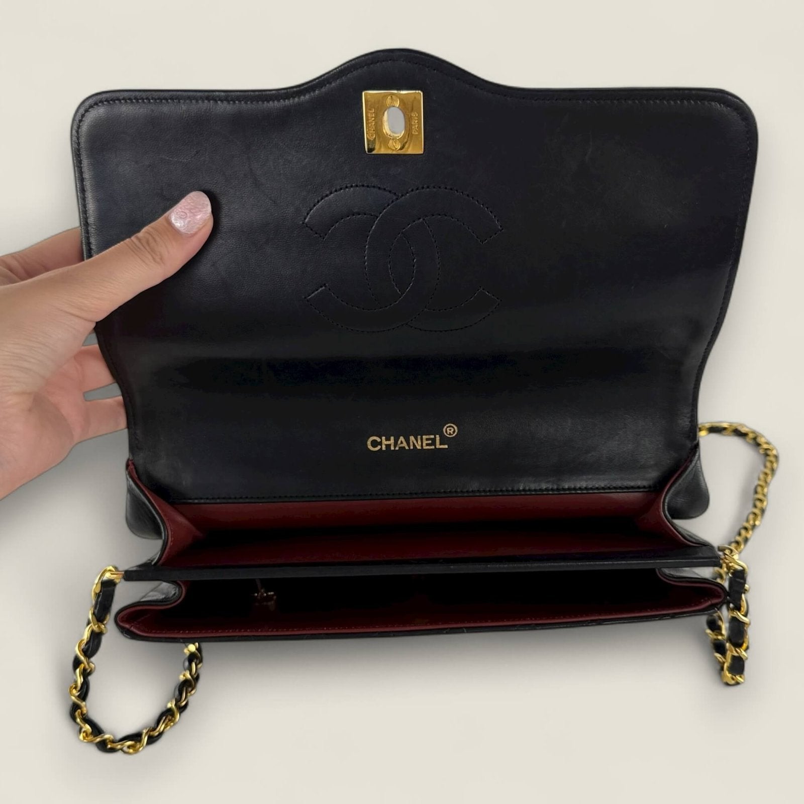 Chanel vintage matelasse single flap open bag