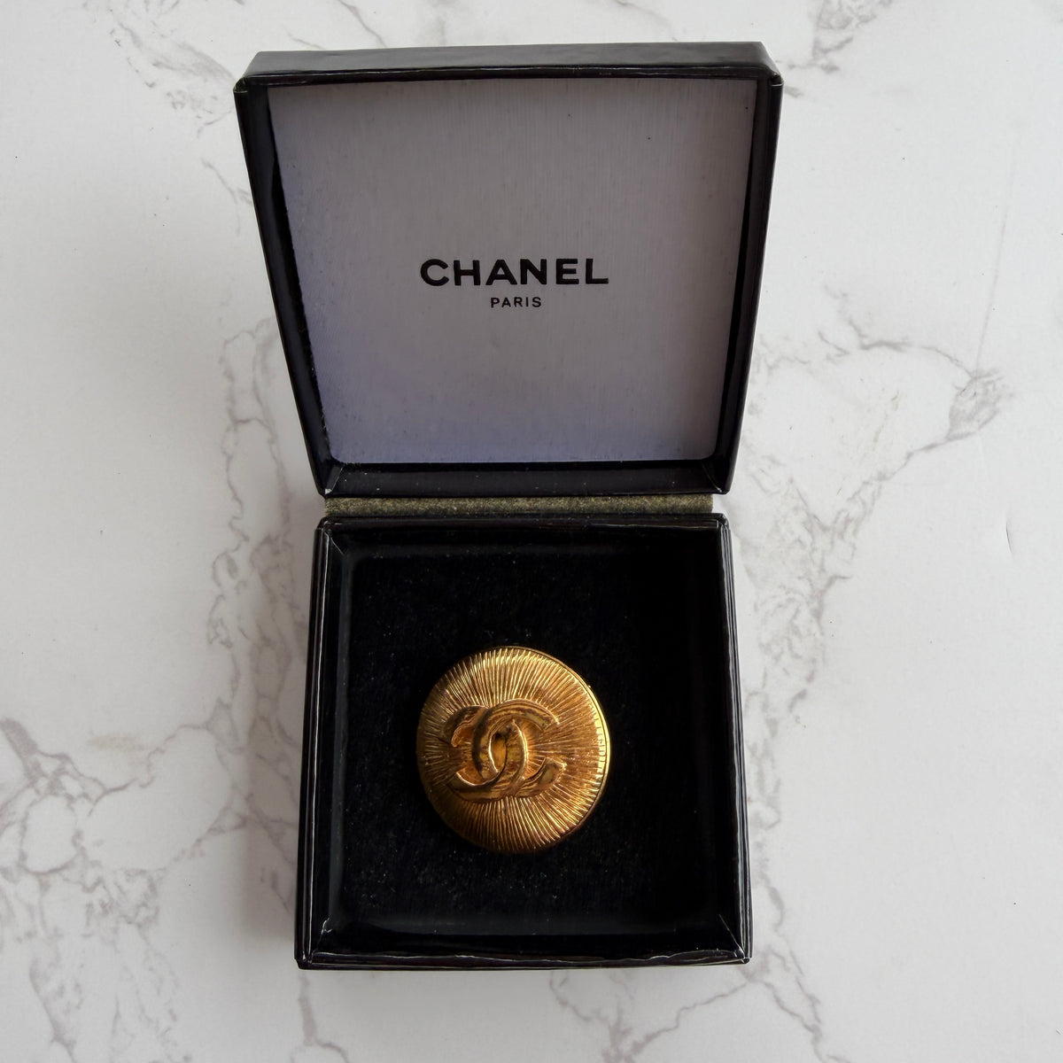 Chanel broche origineel doosje