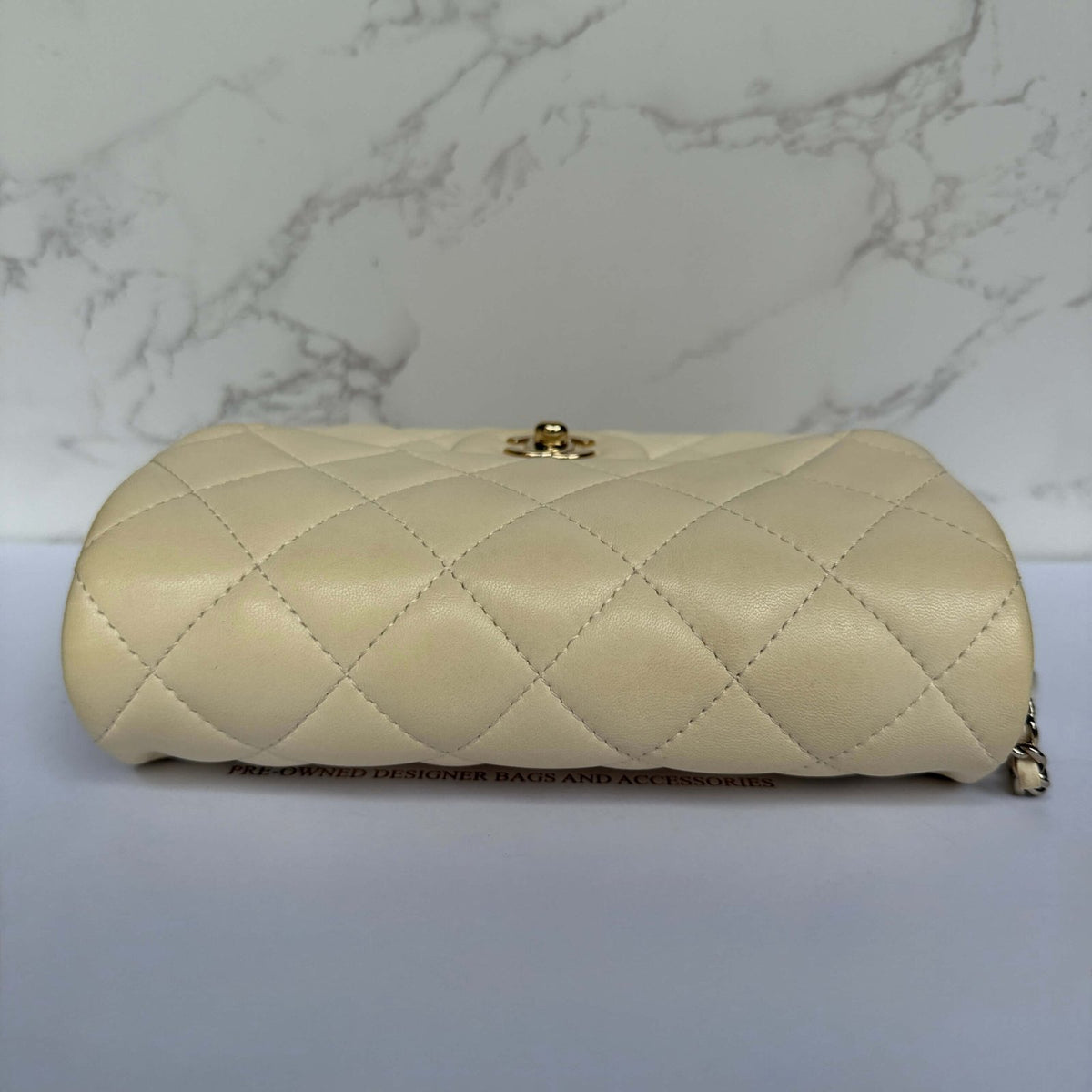 Detail Chanel my precious pearl chain flap