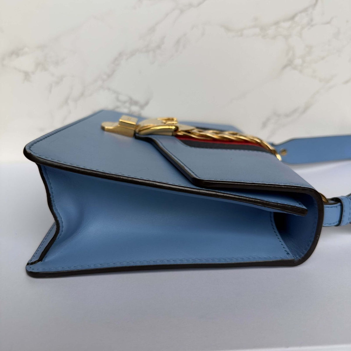 Side Gucci Sylvie small blue