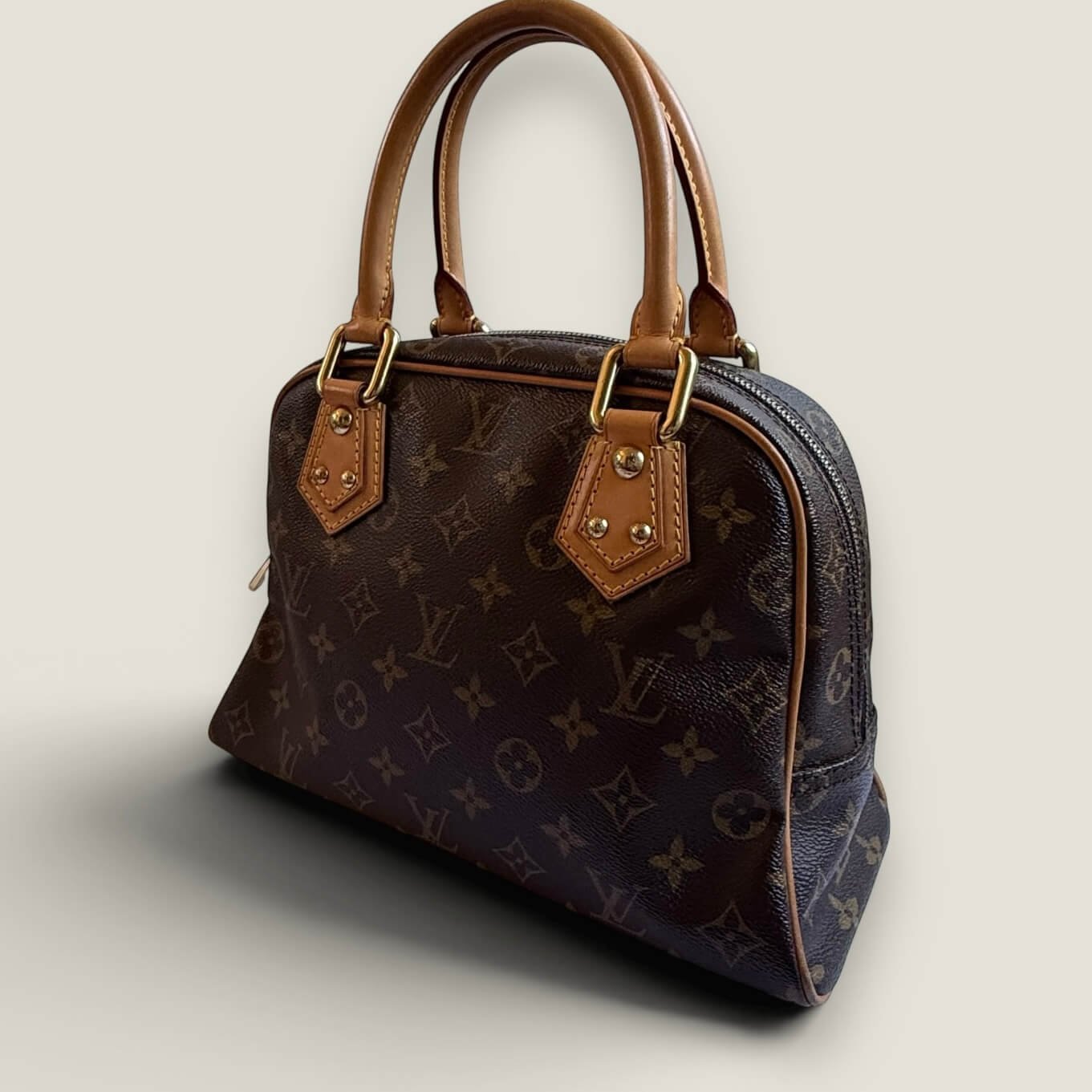 Louis Vuitton Manhattan PM luxury vintage handbag