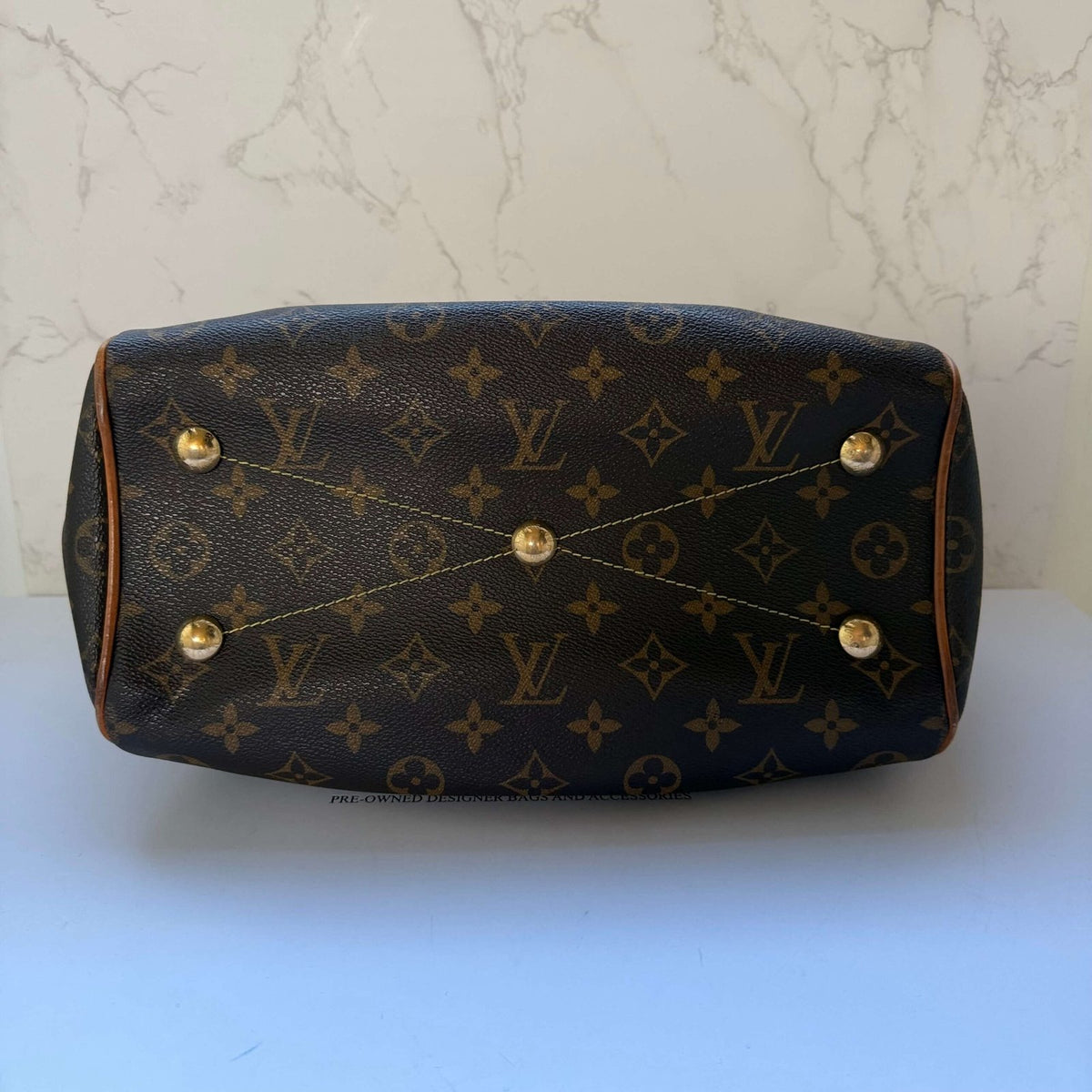Monogram canvas Louis Vuitton bag buy