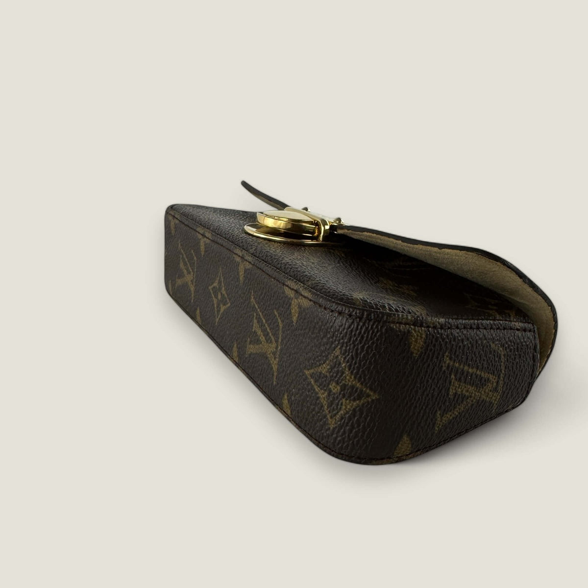 Pre-loved Louis Vuitton eyeglass holder