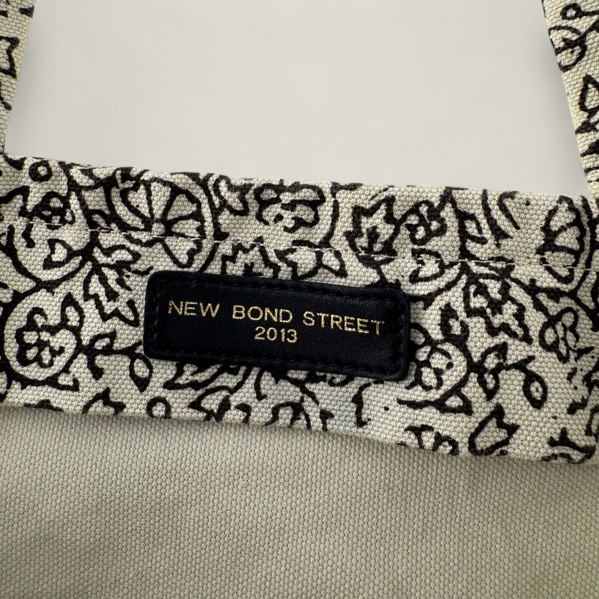 Pre-owned Chanel New Bond Street