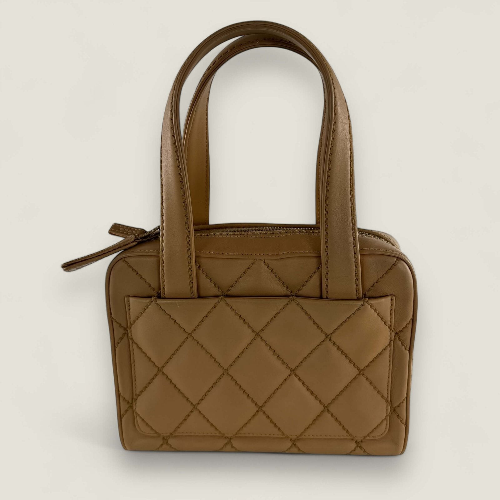 corners Chanel wild stitch handbag beige