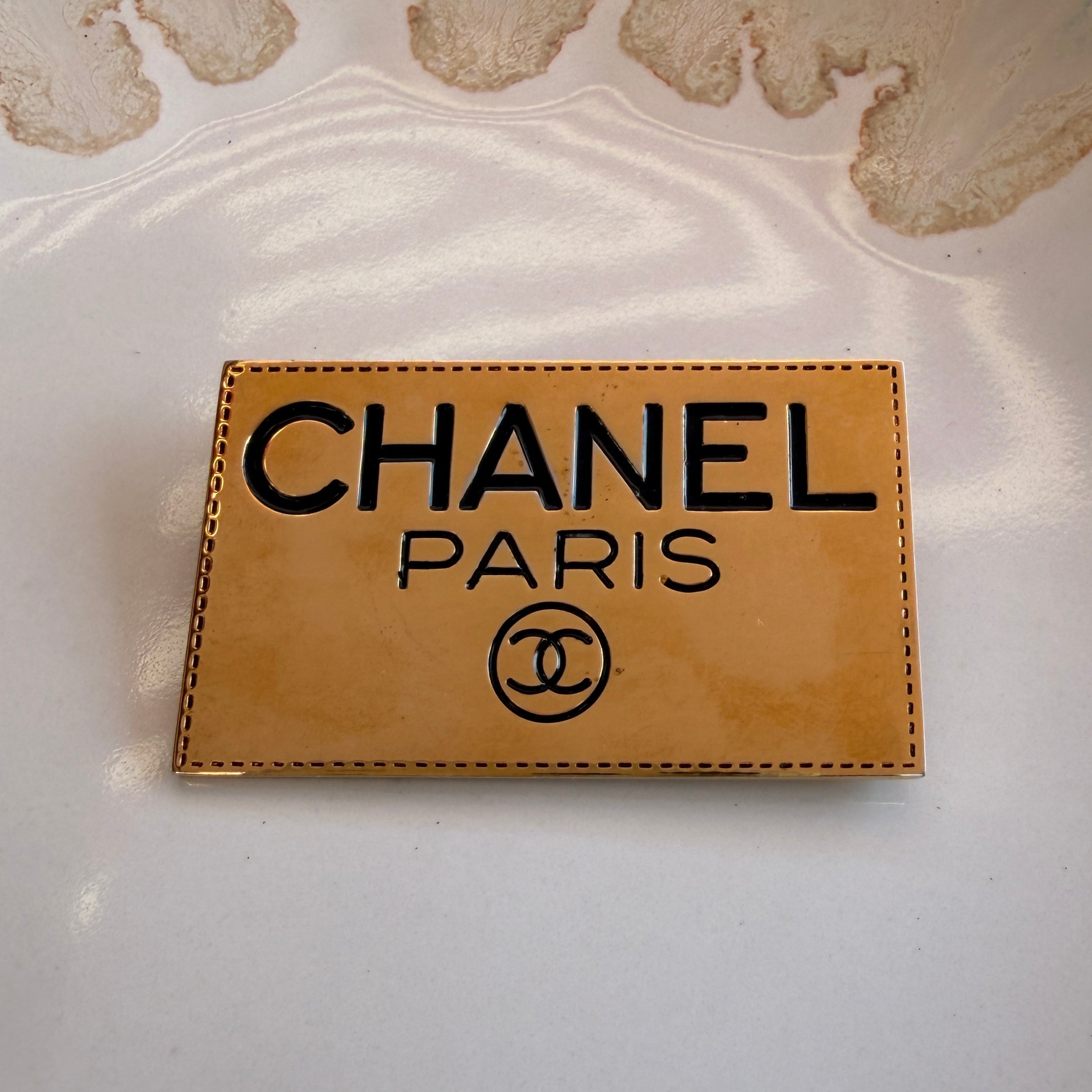 Pre-owned vintage Chanel broche 24k verguld