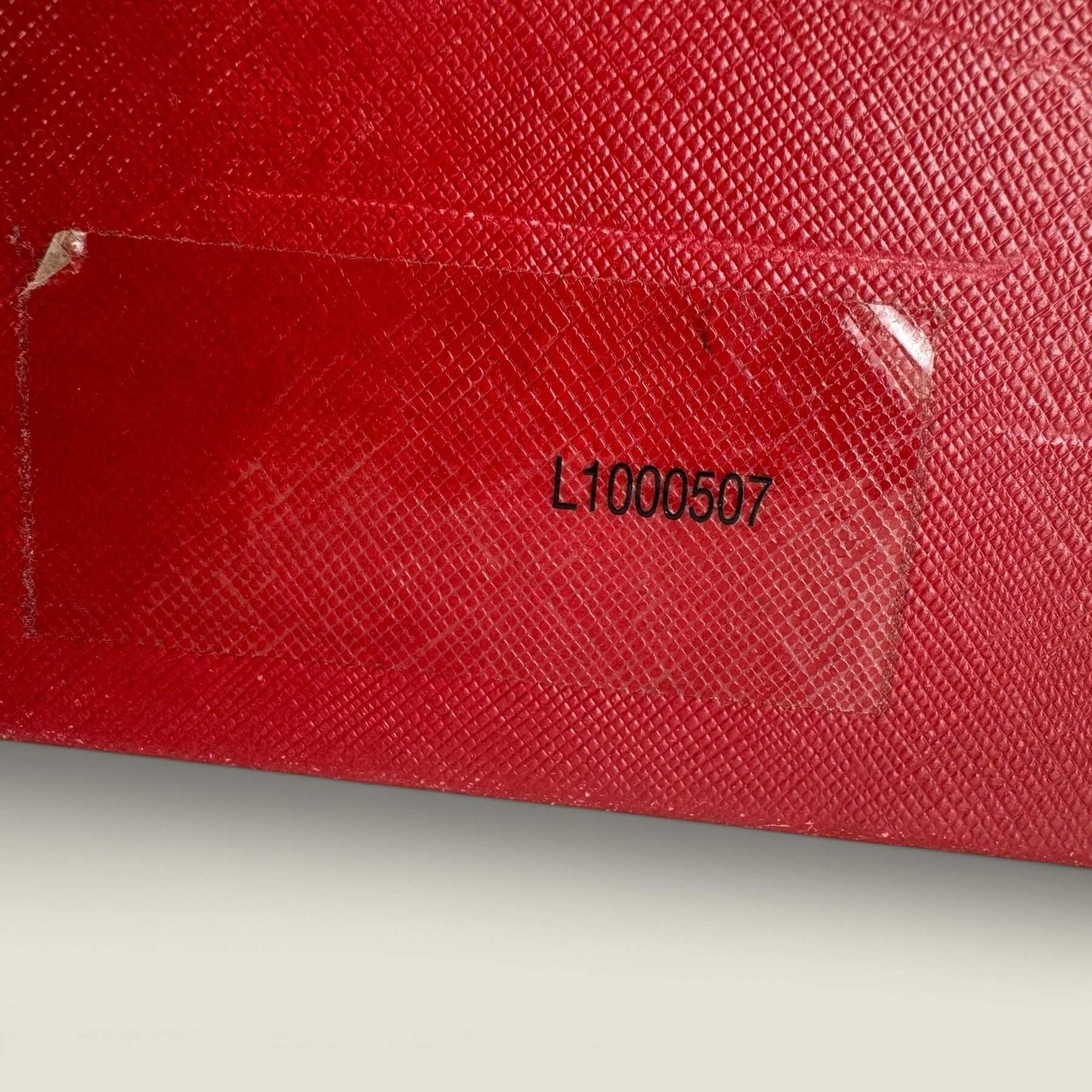 Serial number on Cartier box