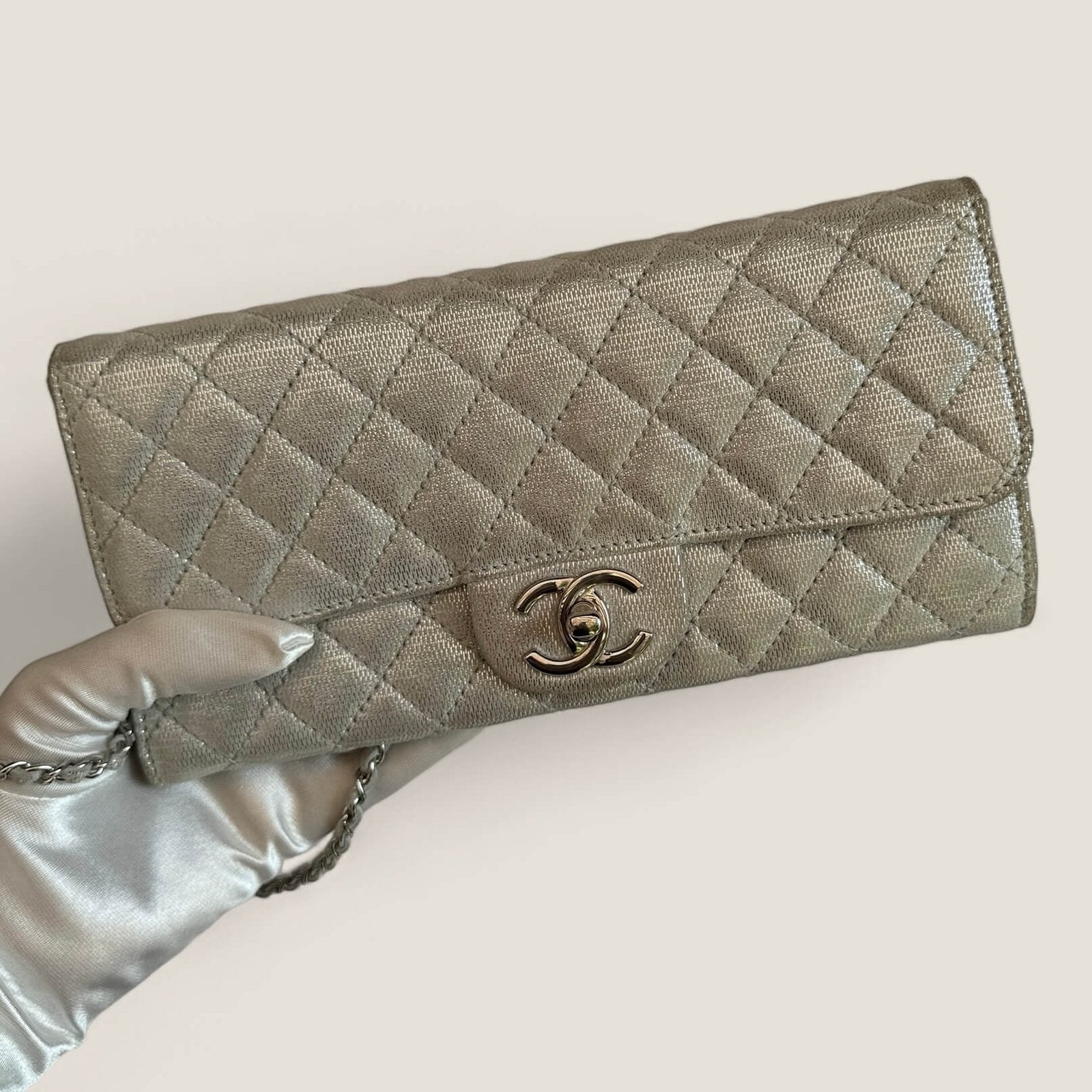 Tweedehands Chanel clutch met ketting