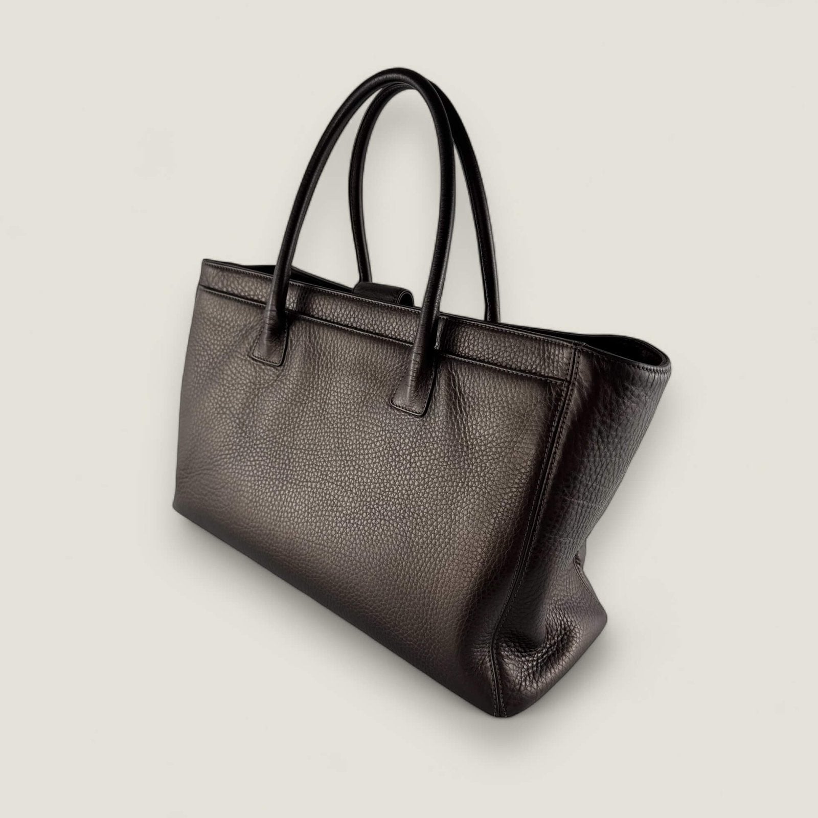 Pre-owned Chanel handbag brown leather