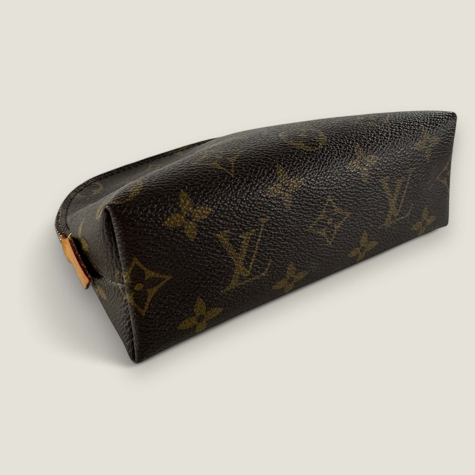 pre-owned make-up bag Louis Vuitton
