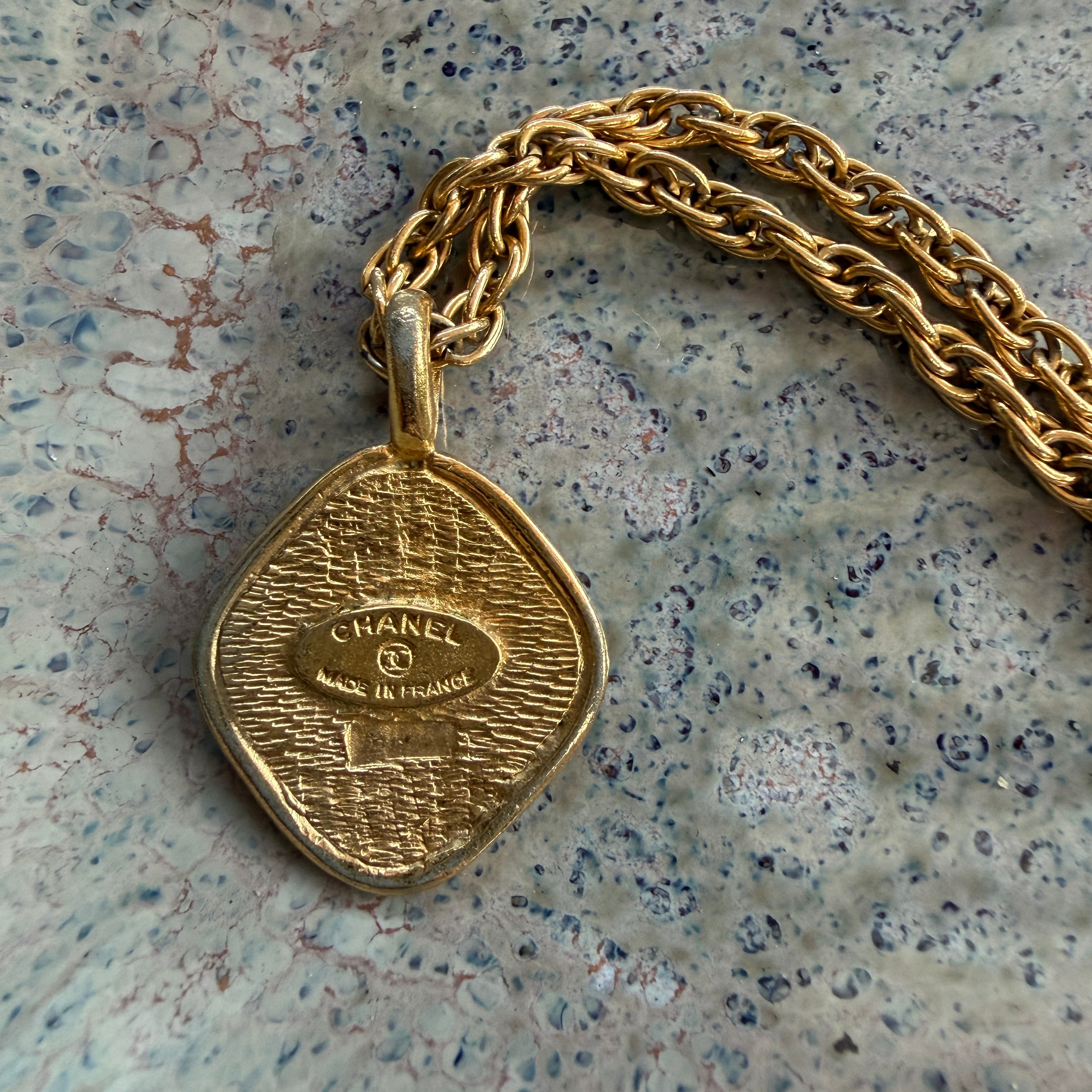 Tweedehands Chanel ketting origineel