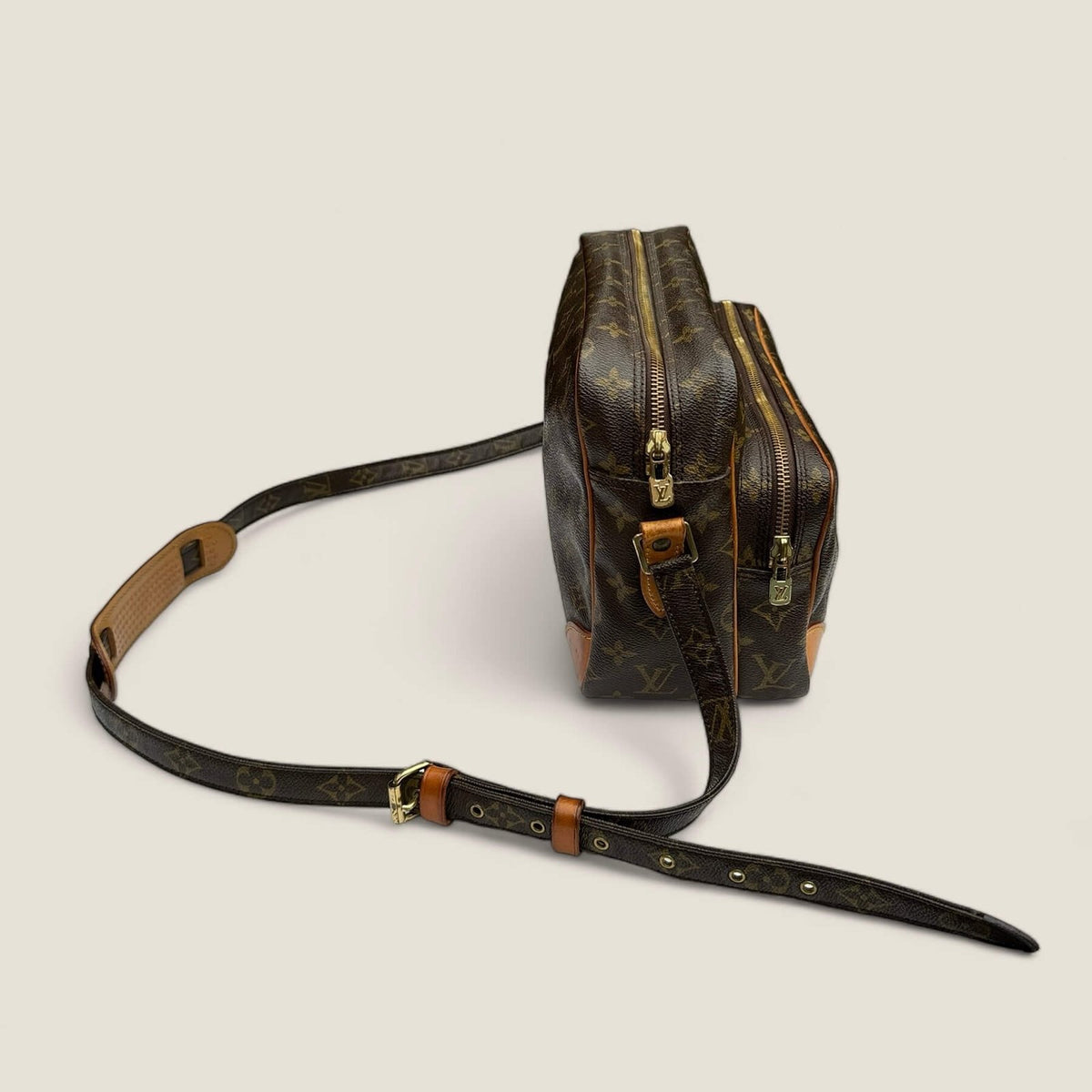 Used Louis Vuitton Nile shoulder bag