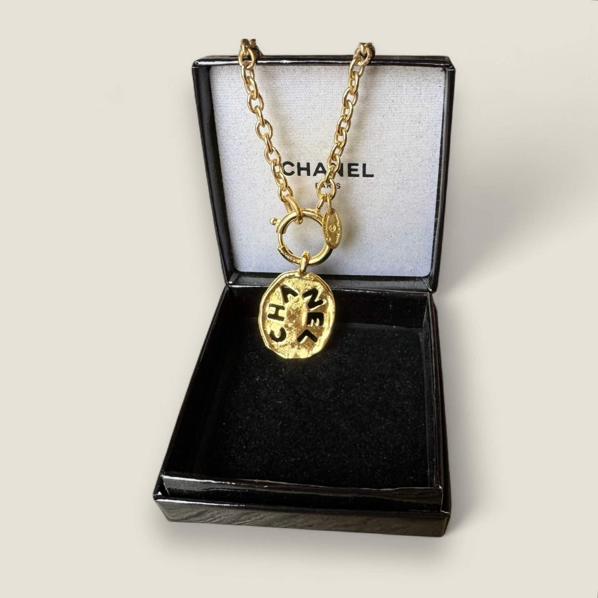 Vintage Chanel chain with original box