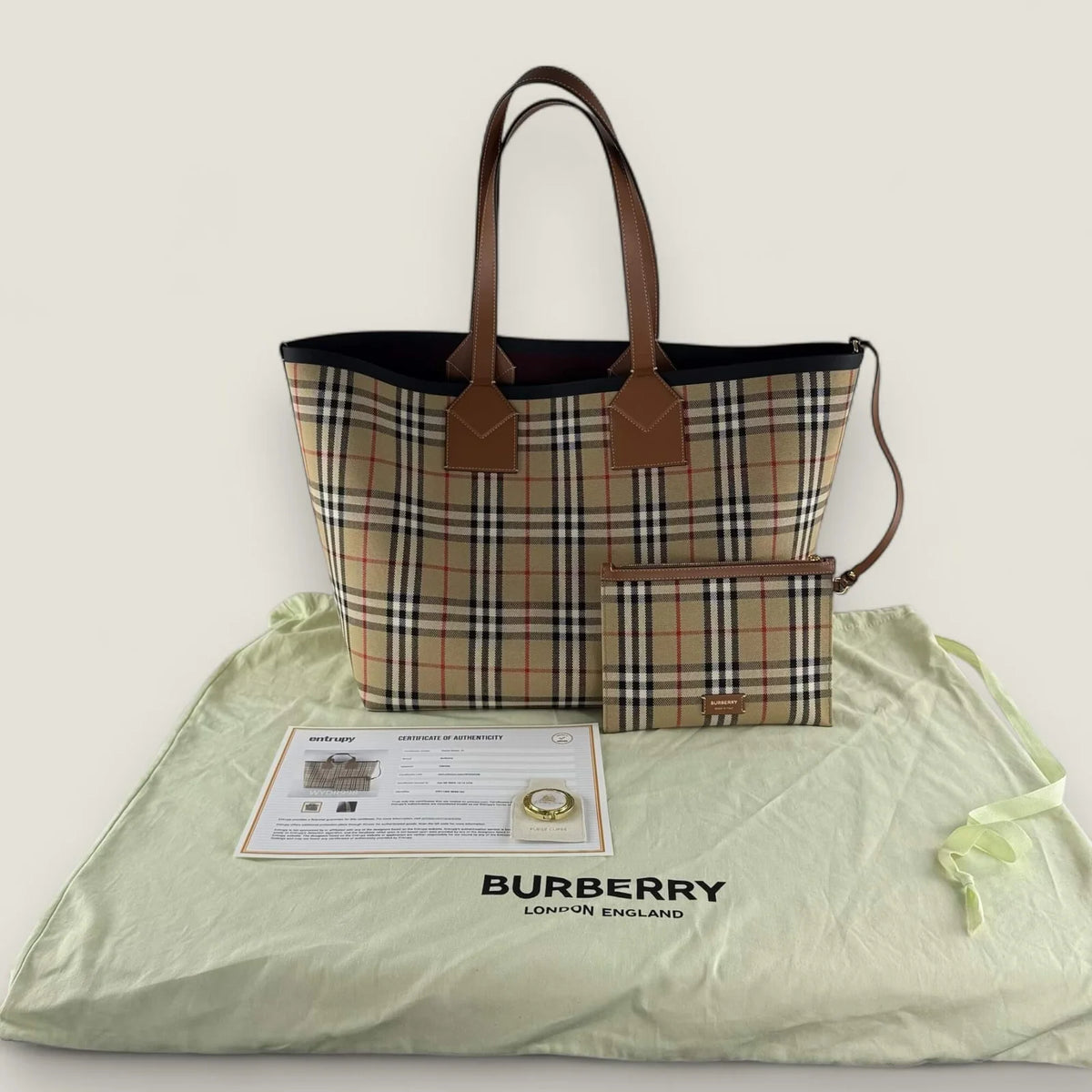 Authentic Burberry London shopper with dustbag and Entrupy certificate