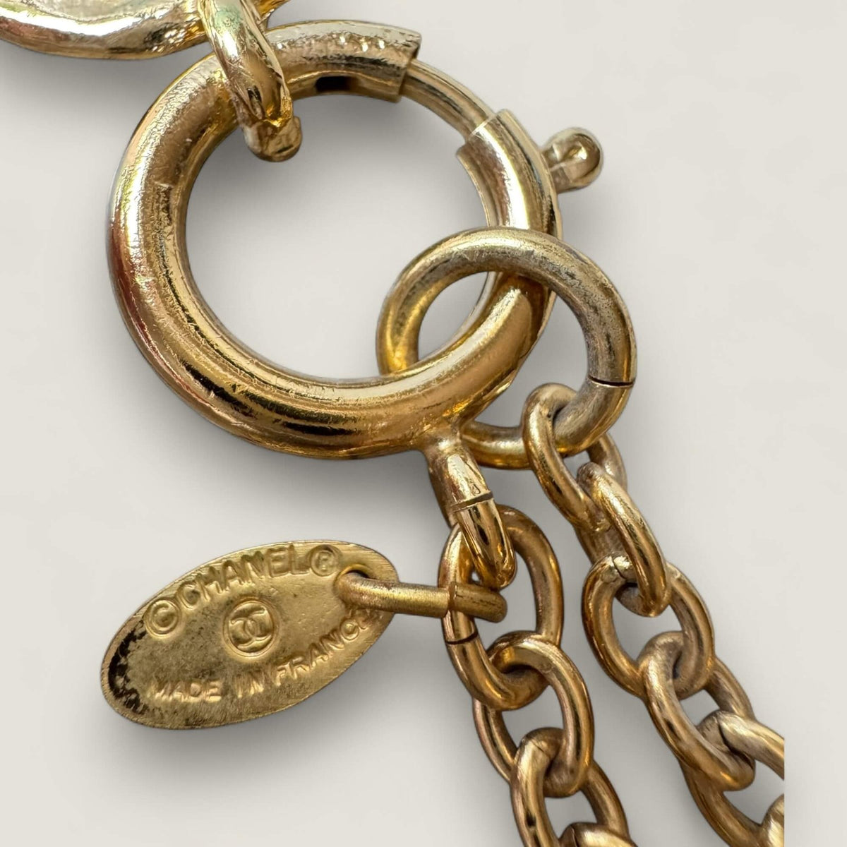Authentic Chanel chain vintage