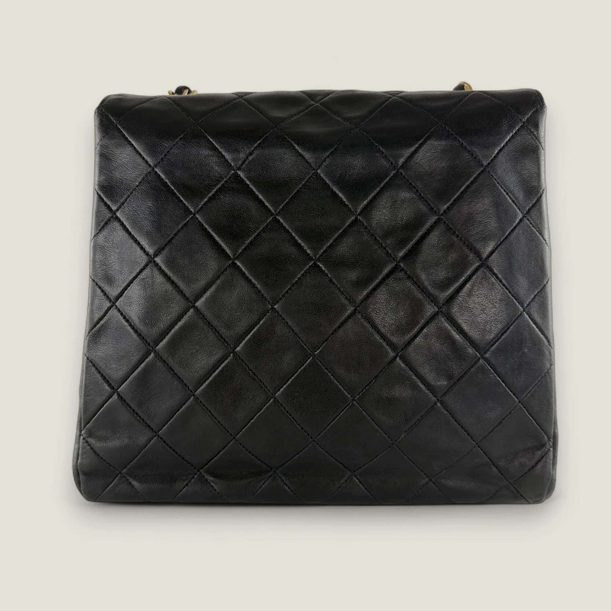 Authentic Chanel vintage flapbag lambskin