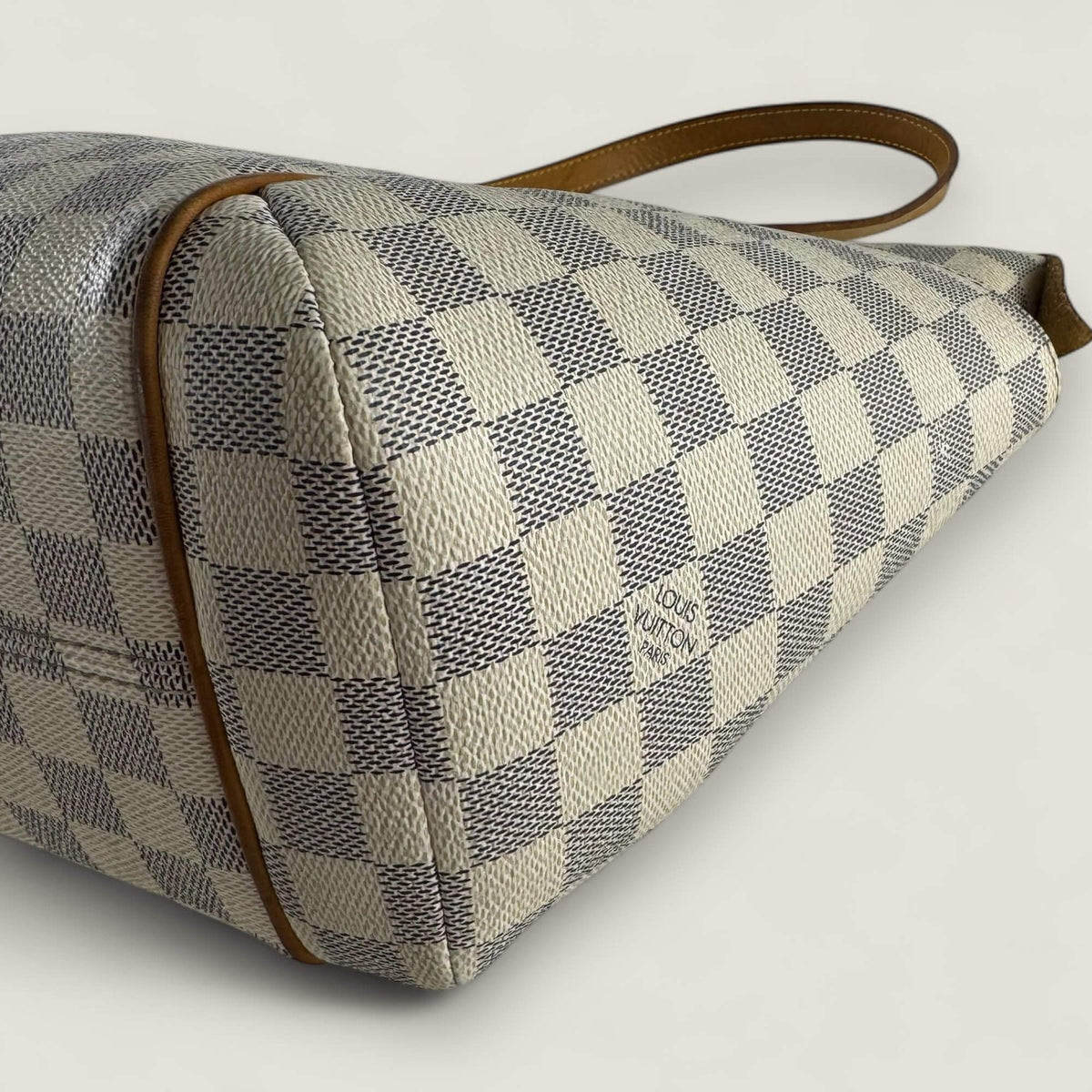 Authentic Louis Vuitton Totally PM
