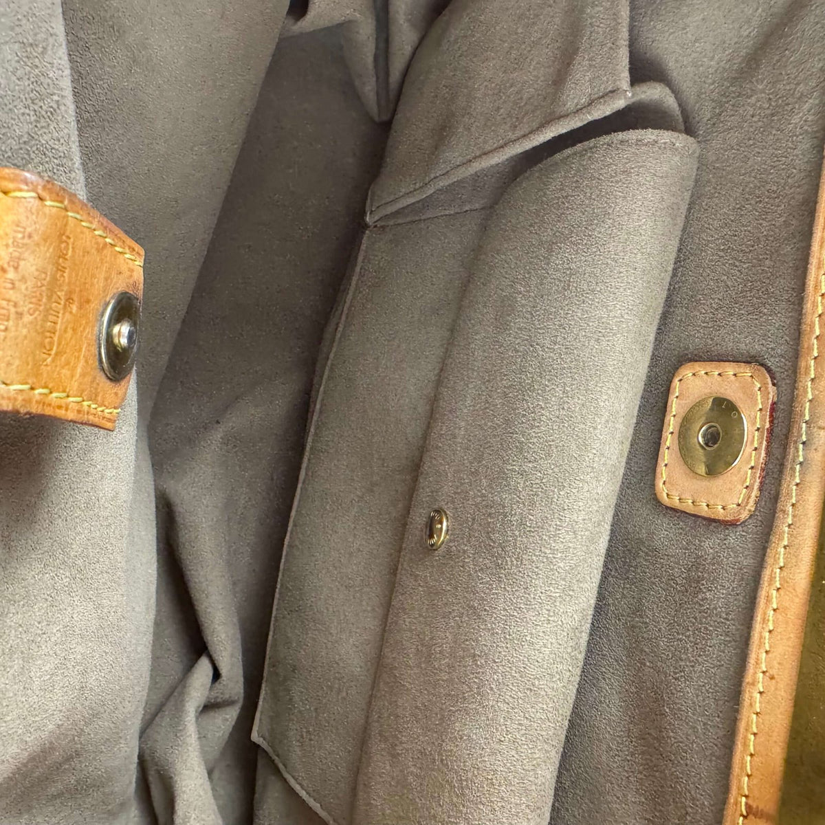 Interior original Louis Vuitton bag