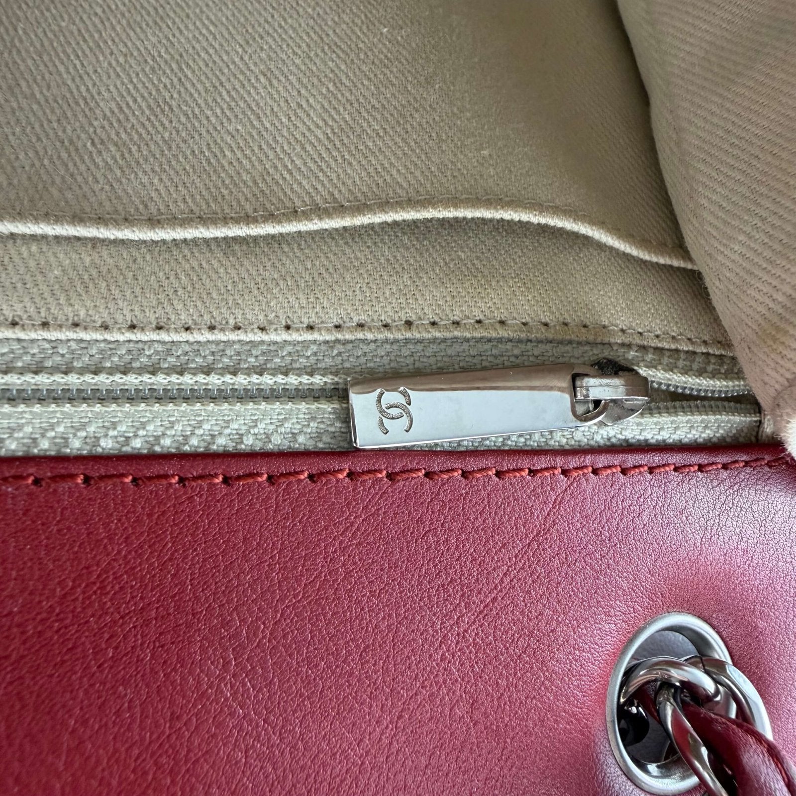 Interior pre-owned Chanel handbag