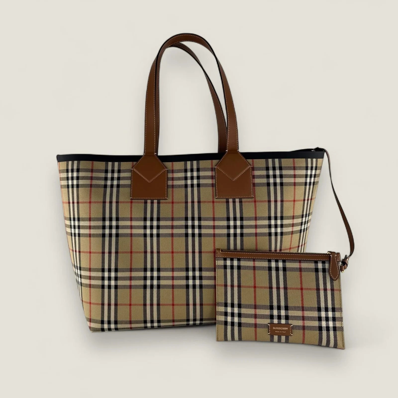 Burberry London tote with pouch – pre-owned