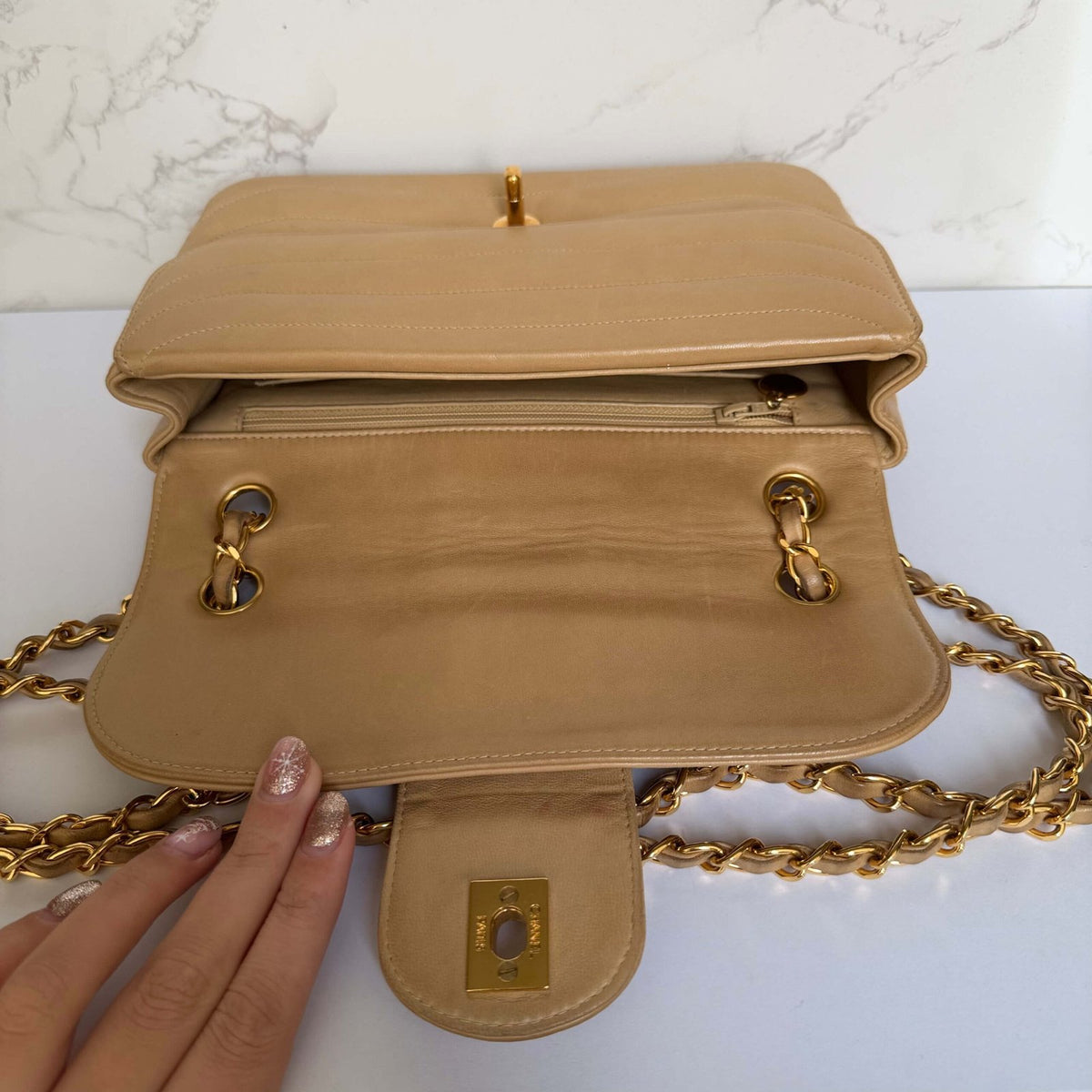 Chanel beige flapbag double chain