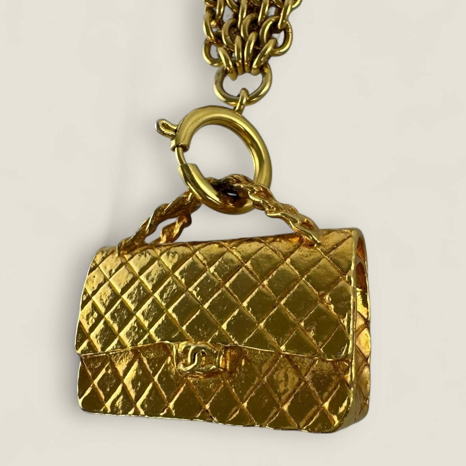 Chanel classic flap bag necklace vintage