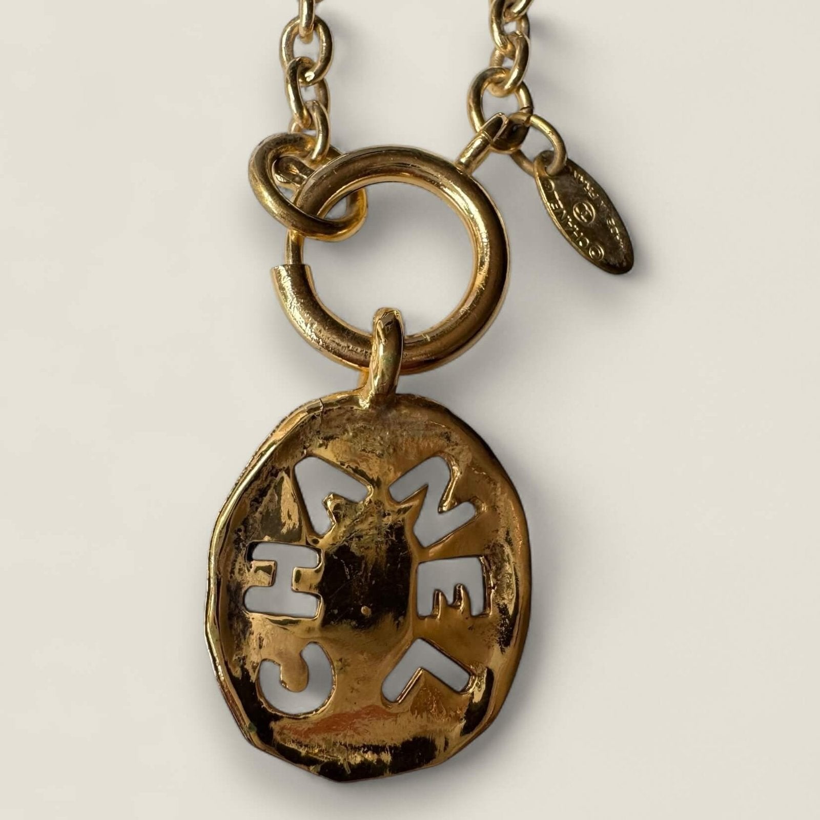Chanel necklace 24k gold-plated authentic