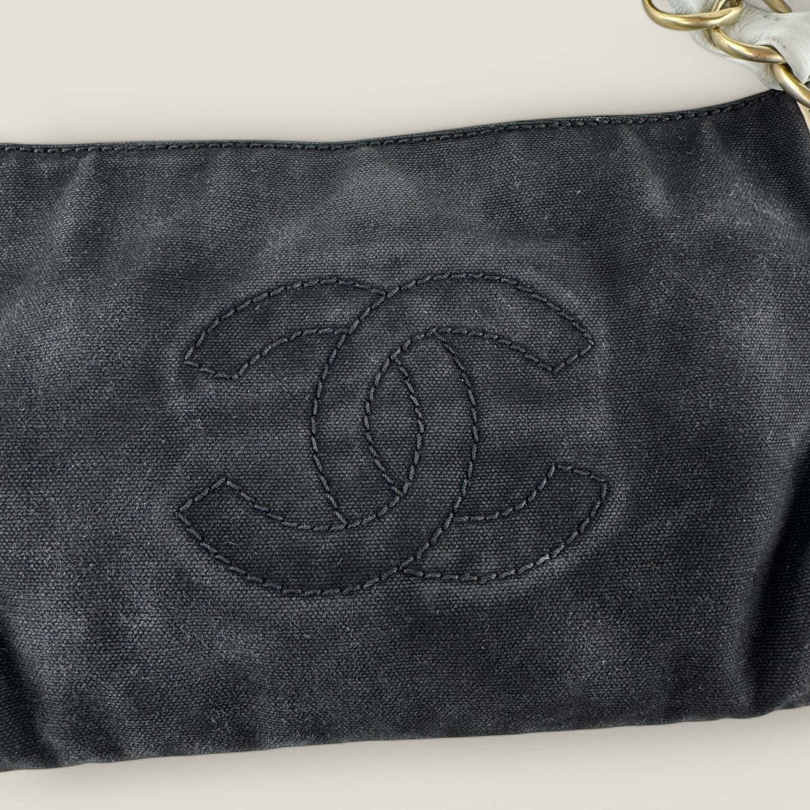 Chanel shoulder bag vintage