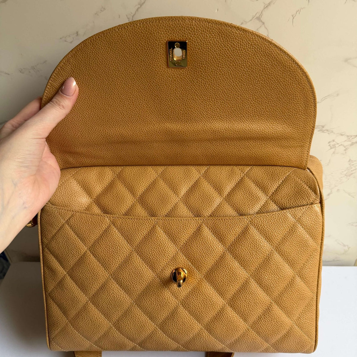 Chanel pre-owned caviar camera bag beige