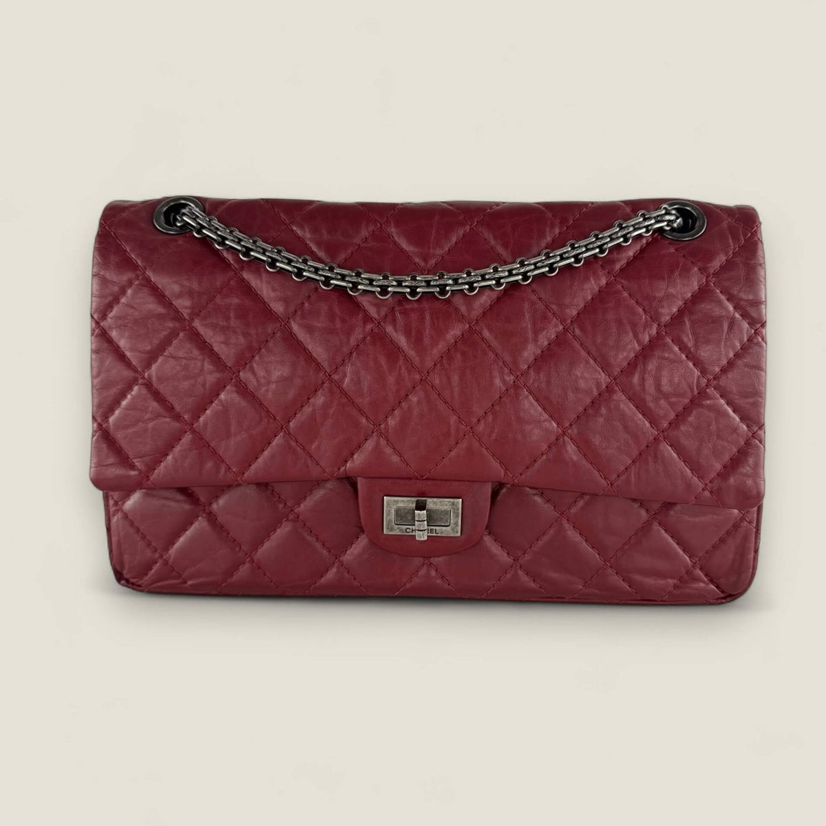 Chanel pre-owned bag 2011 reissue 226