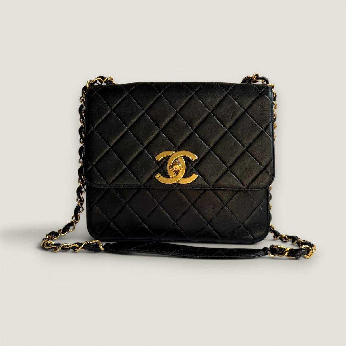 Chanel vintage flap bag large CC logo black