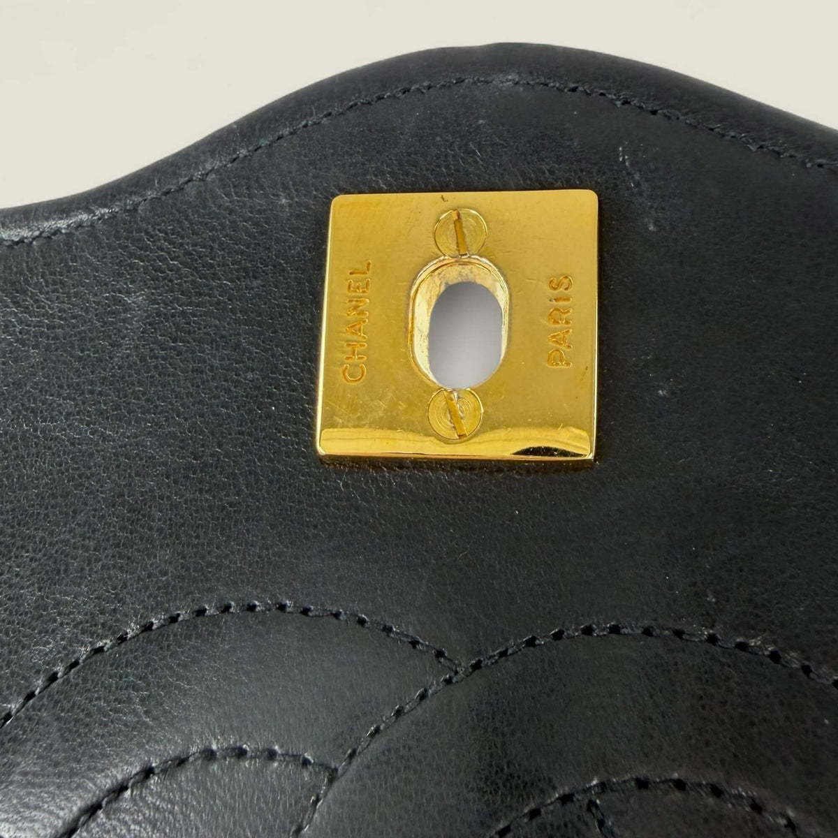 Chanel vintage matelasse single flap turnlock cc lock