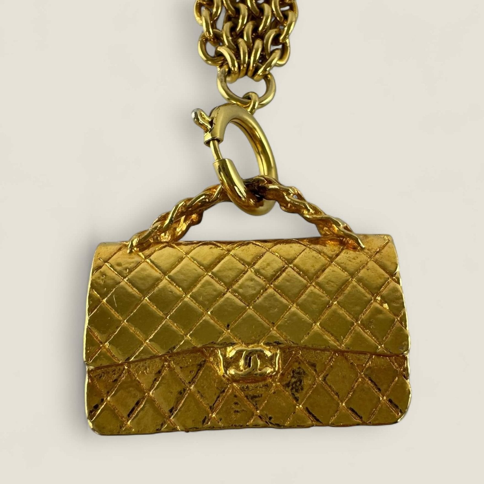 Chanel vintage necklace classic flap bag