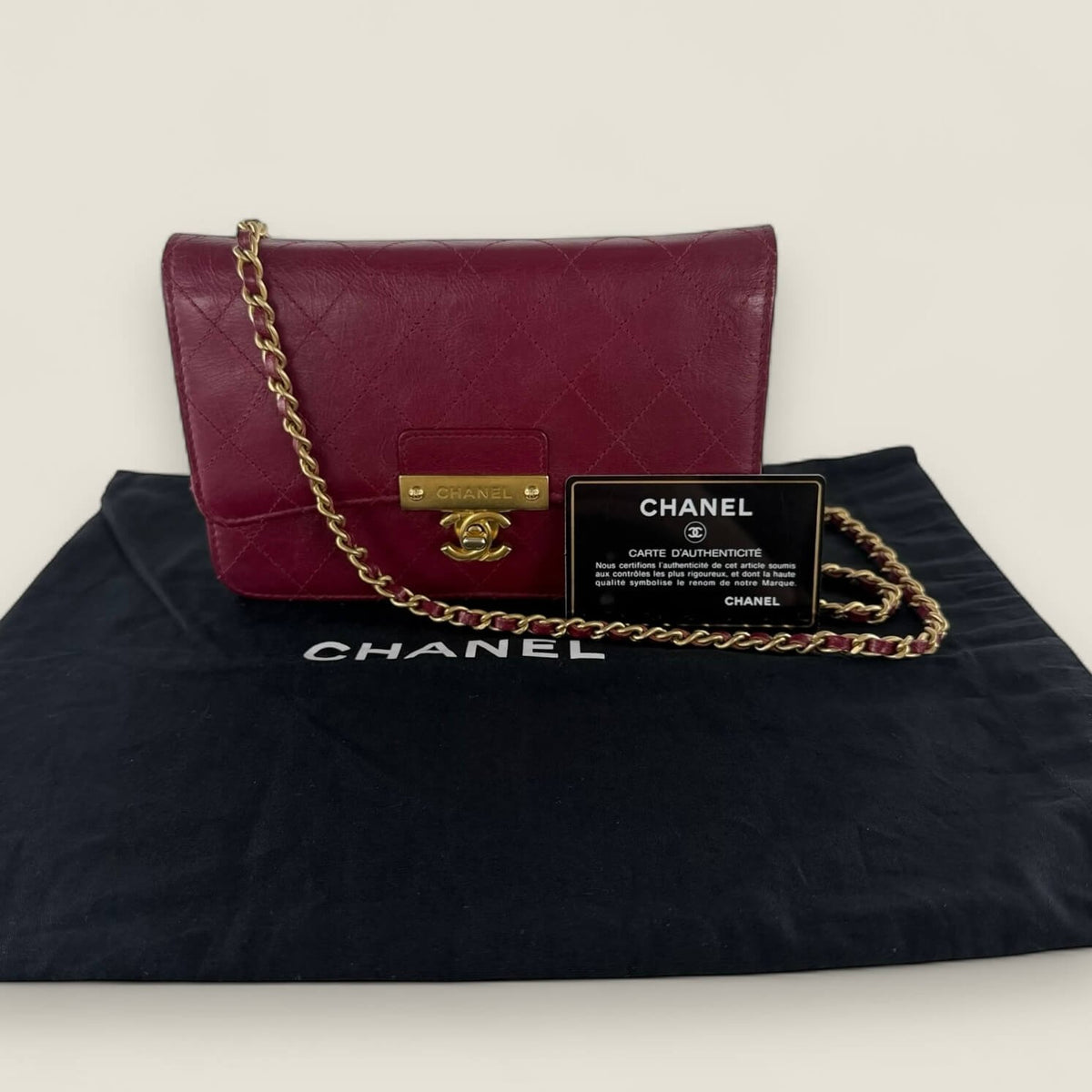 Chanel wallet on chain pre-owned