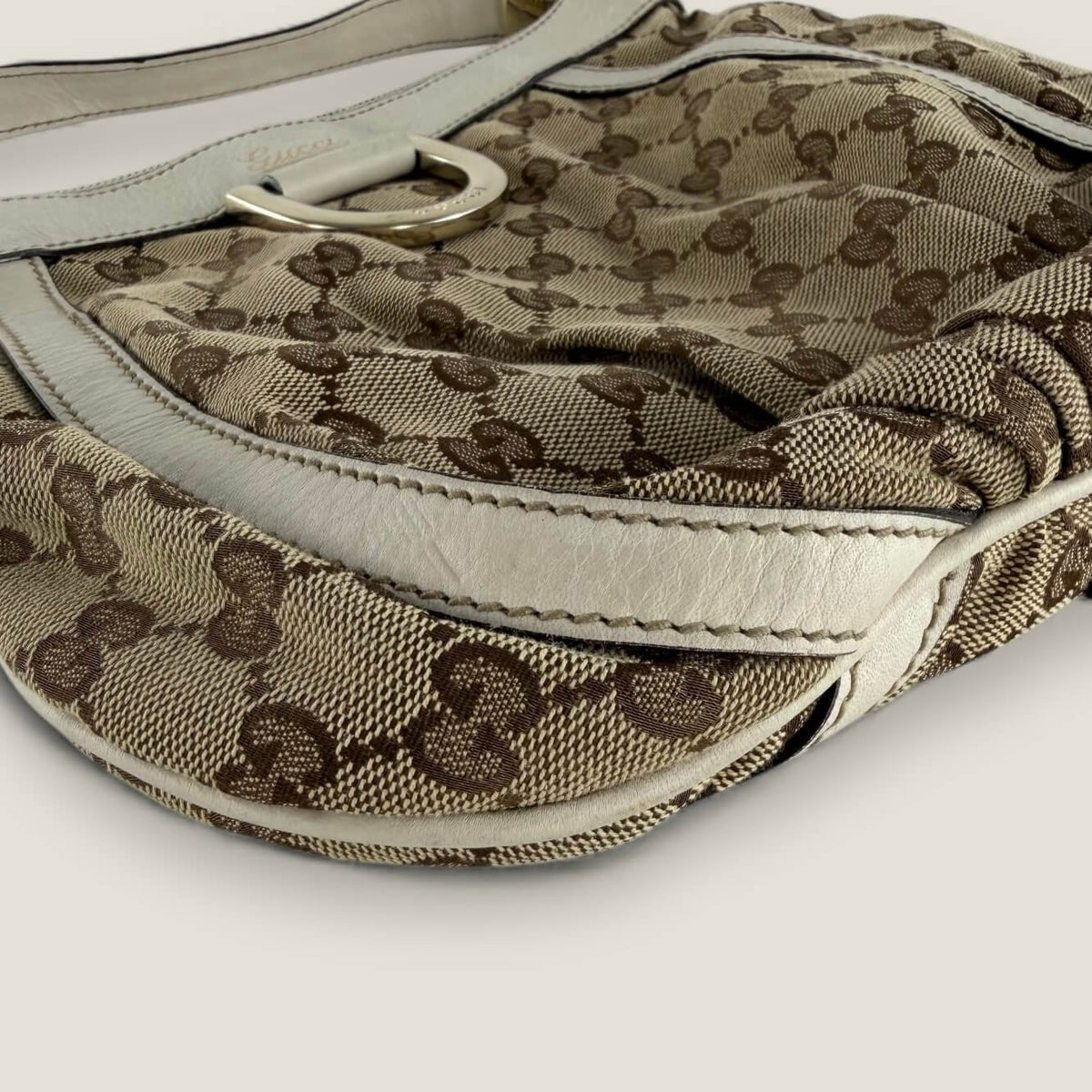 Gucci GG Supreme Abbey small bag