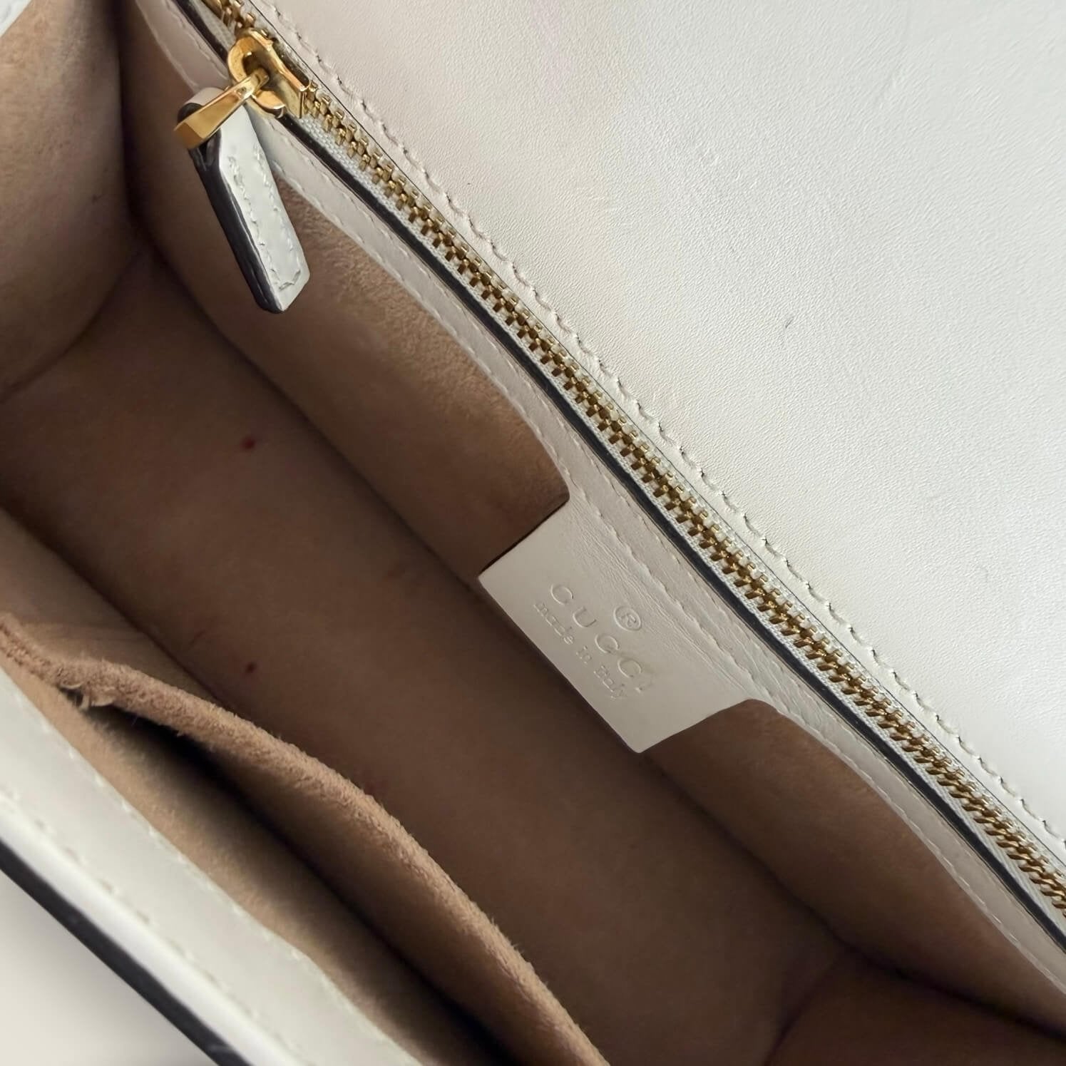 Gucci Sylvie bag interior