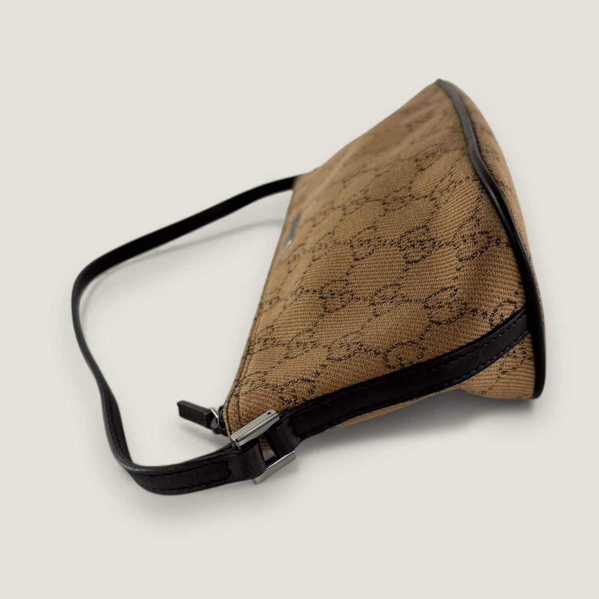 Gucci gg supreme boat bag canvas bag side