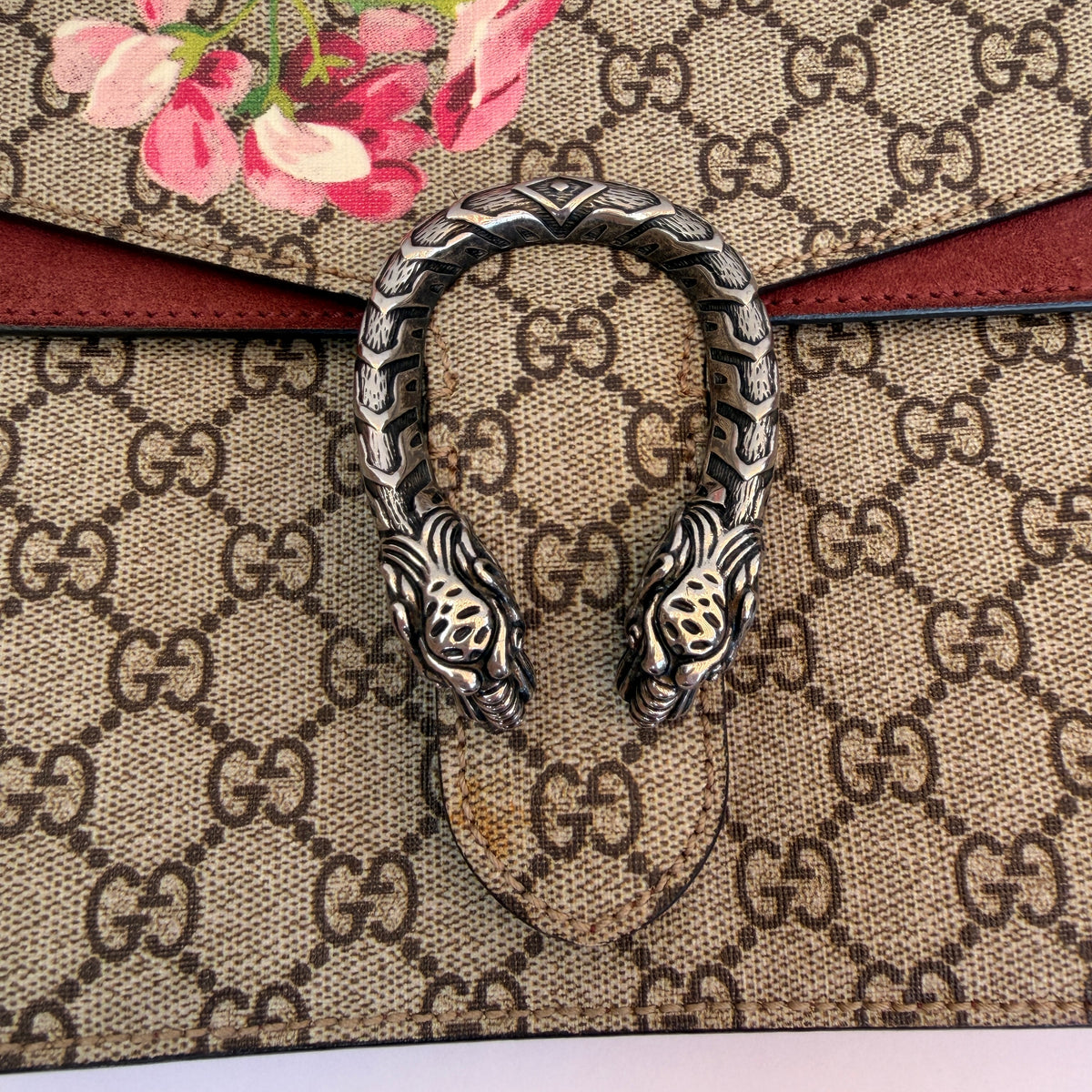 Gucci Dionysus GG Blooms sluiting 