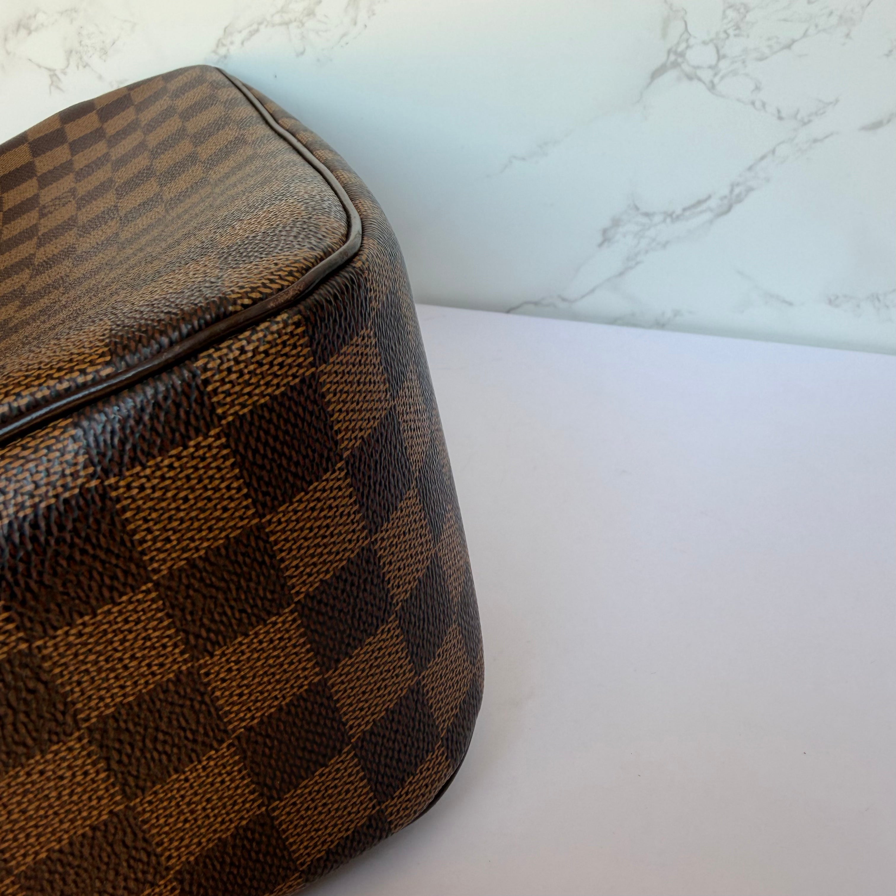 corners Louis Vuitton Parioli PM Damier Ebene