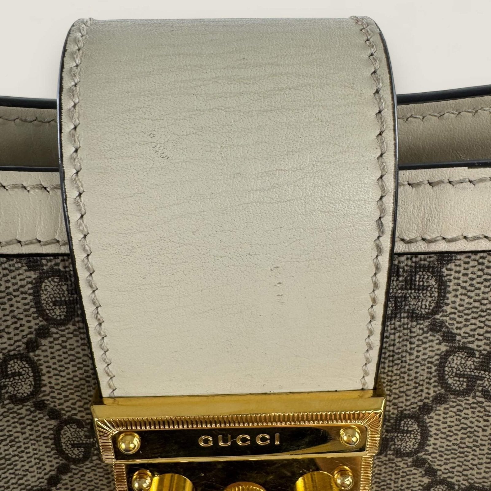 leather closure Gucci bag