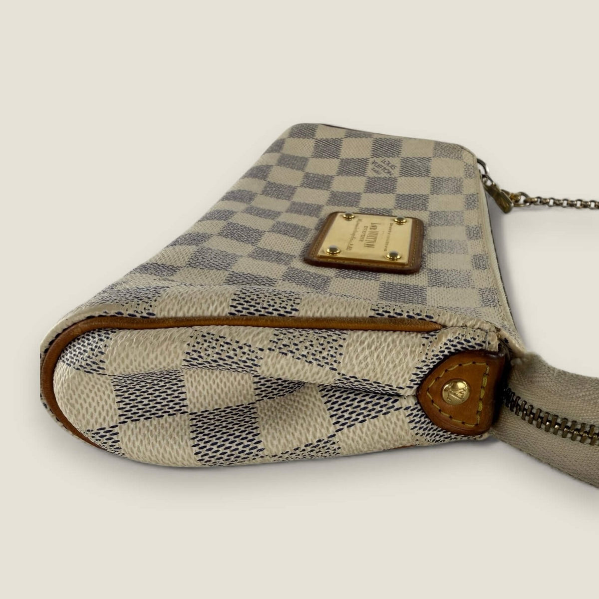 Louis Vuitton eva canvas discoloration detail
