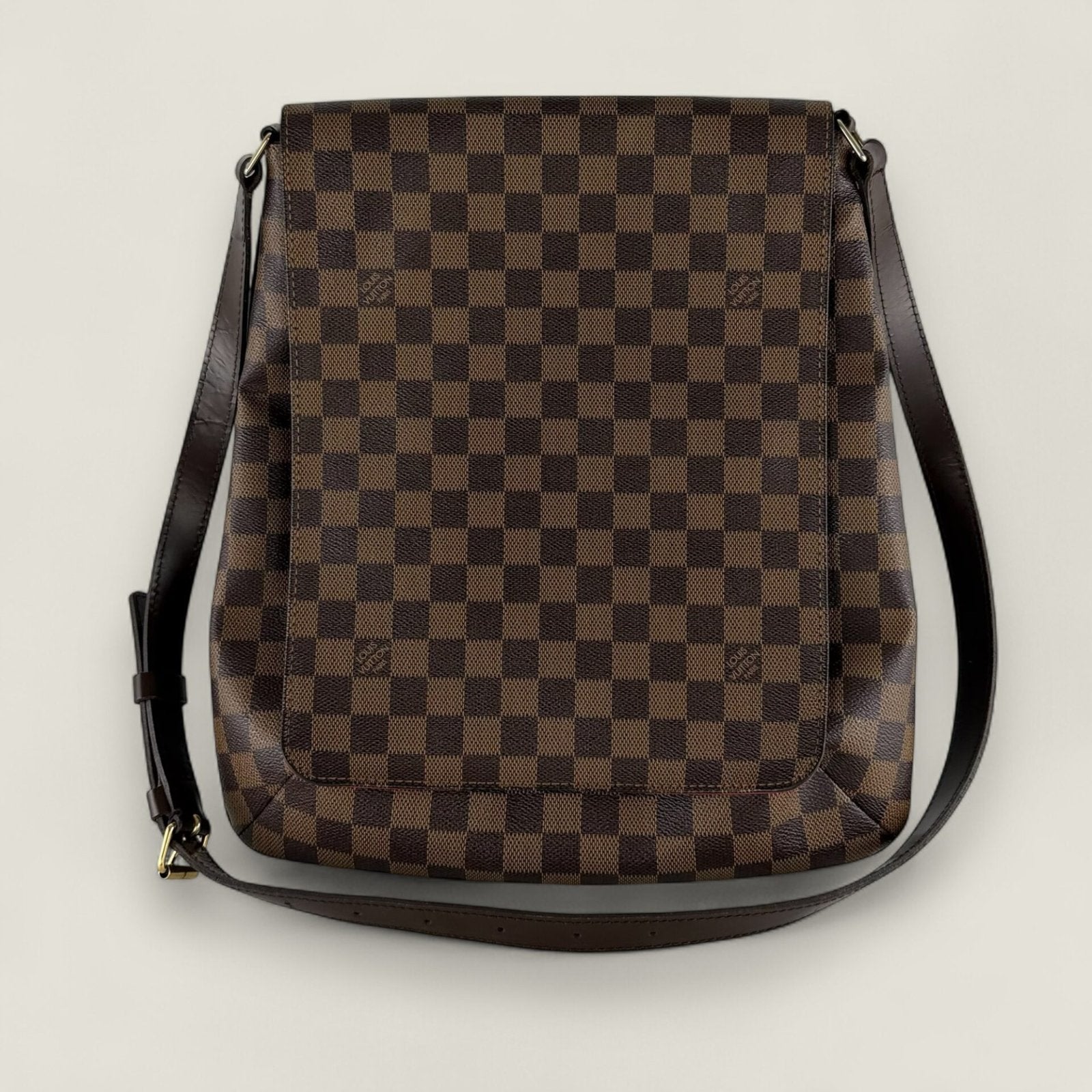 Louis Vuitton musette salsa damier ebene front