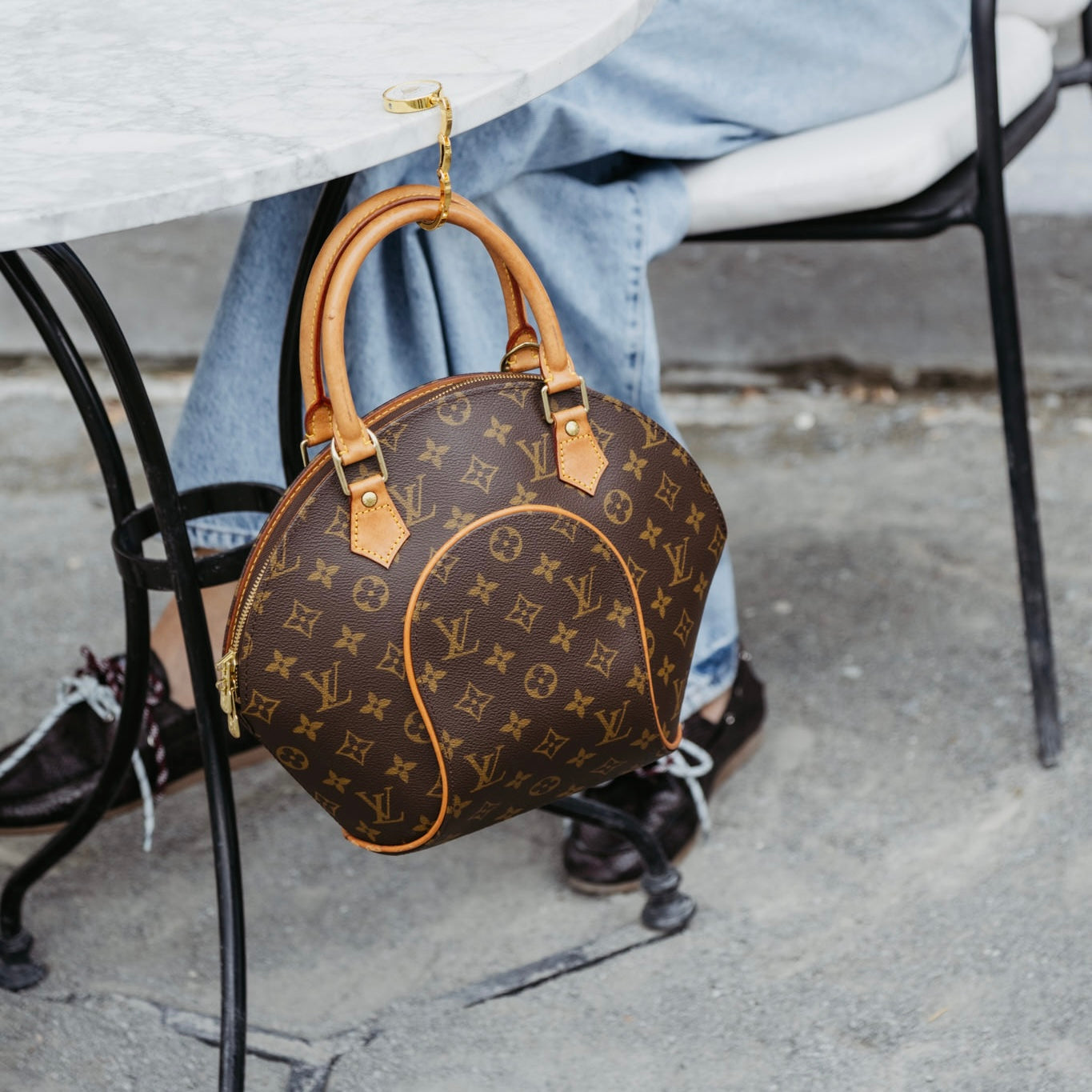 Louis Vuitton Ellipse vintage on table bag hook