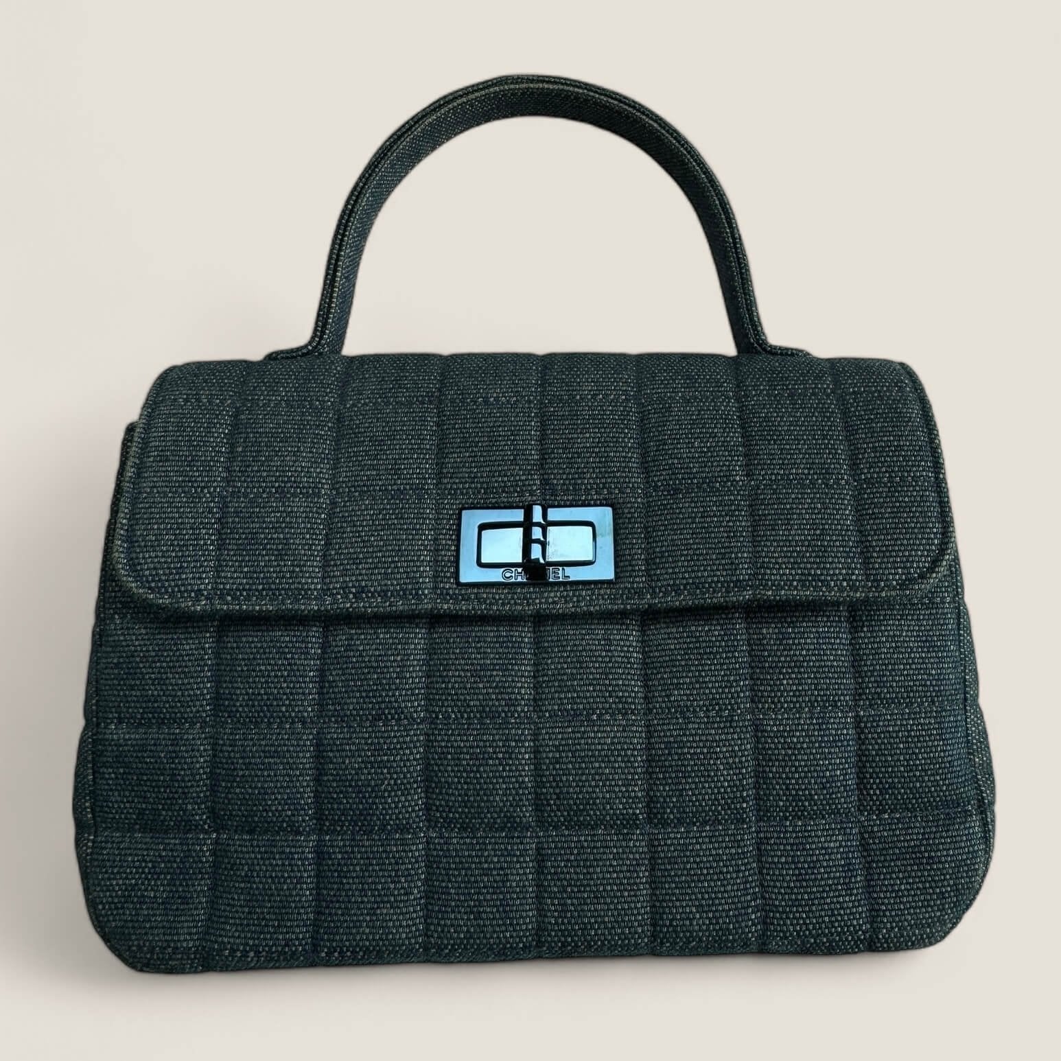 Pre-owned Chanel Denim Chocolate bar 2.55 top handle mini tasje