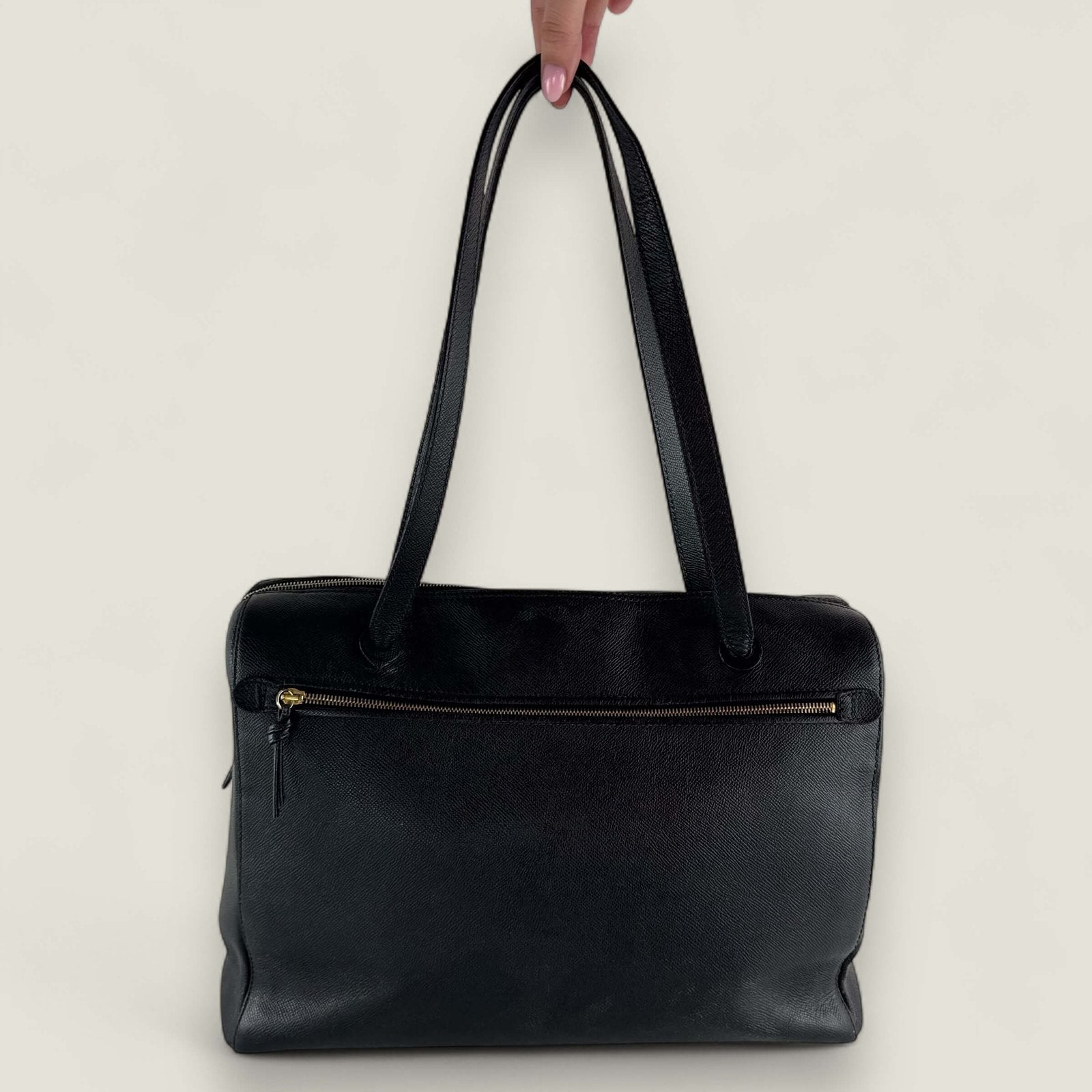Pre-loved Chanel vintage travel bag caviar leather