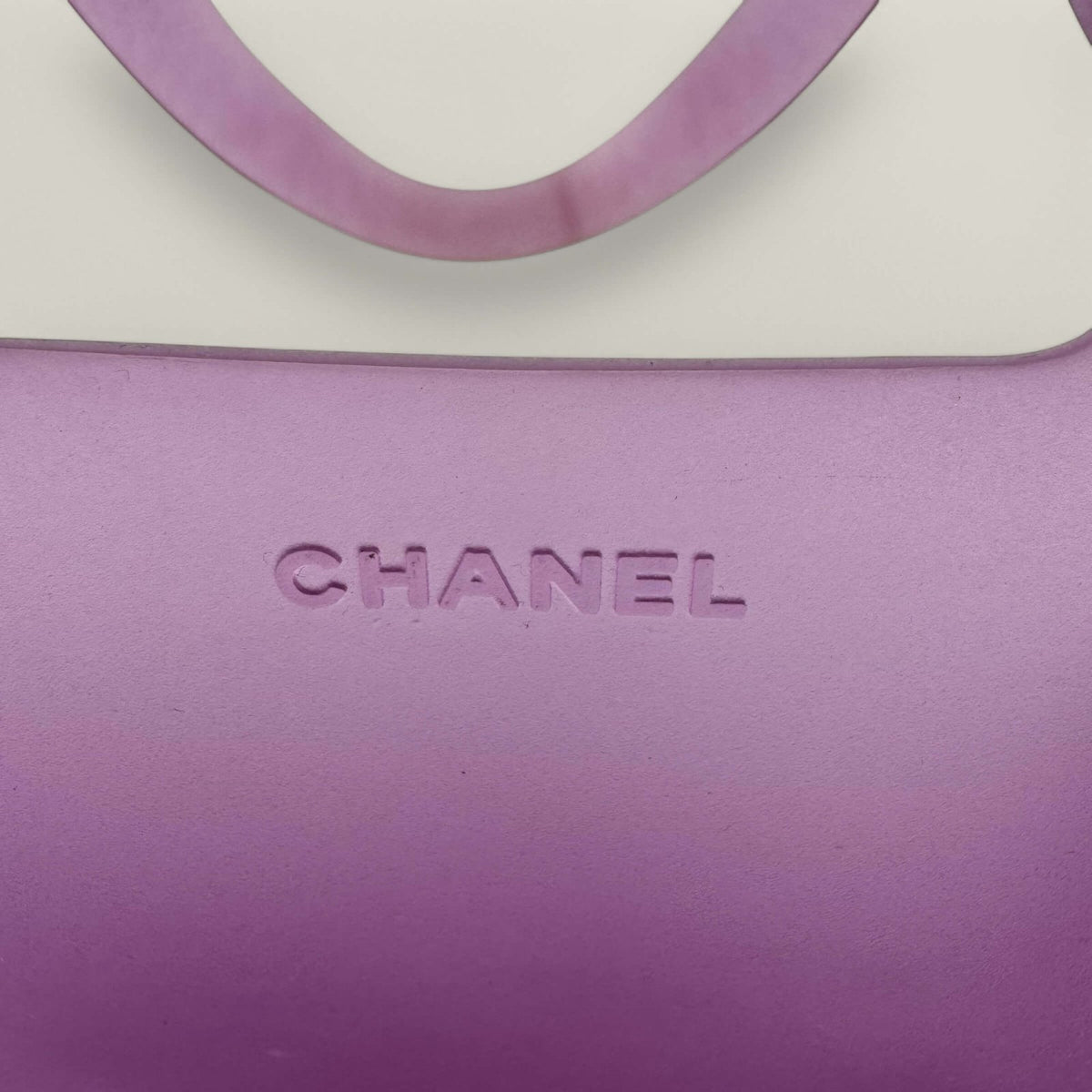 Rubber Chanel bag in purple